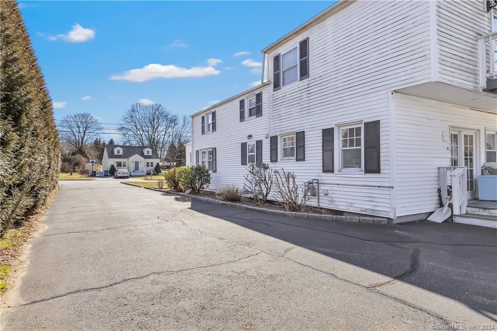 12 Sunset Avenue