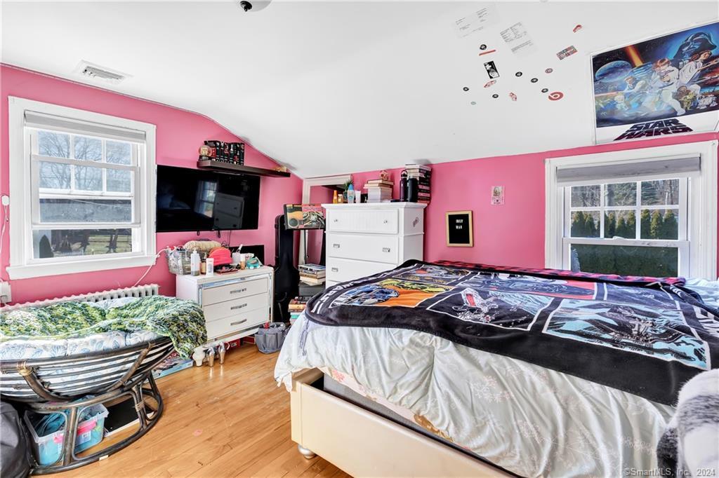 12 Sunset Avenue