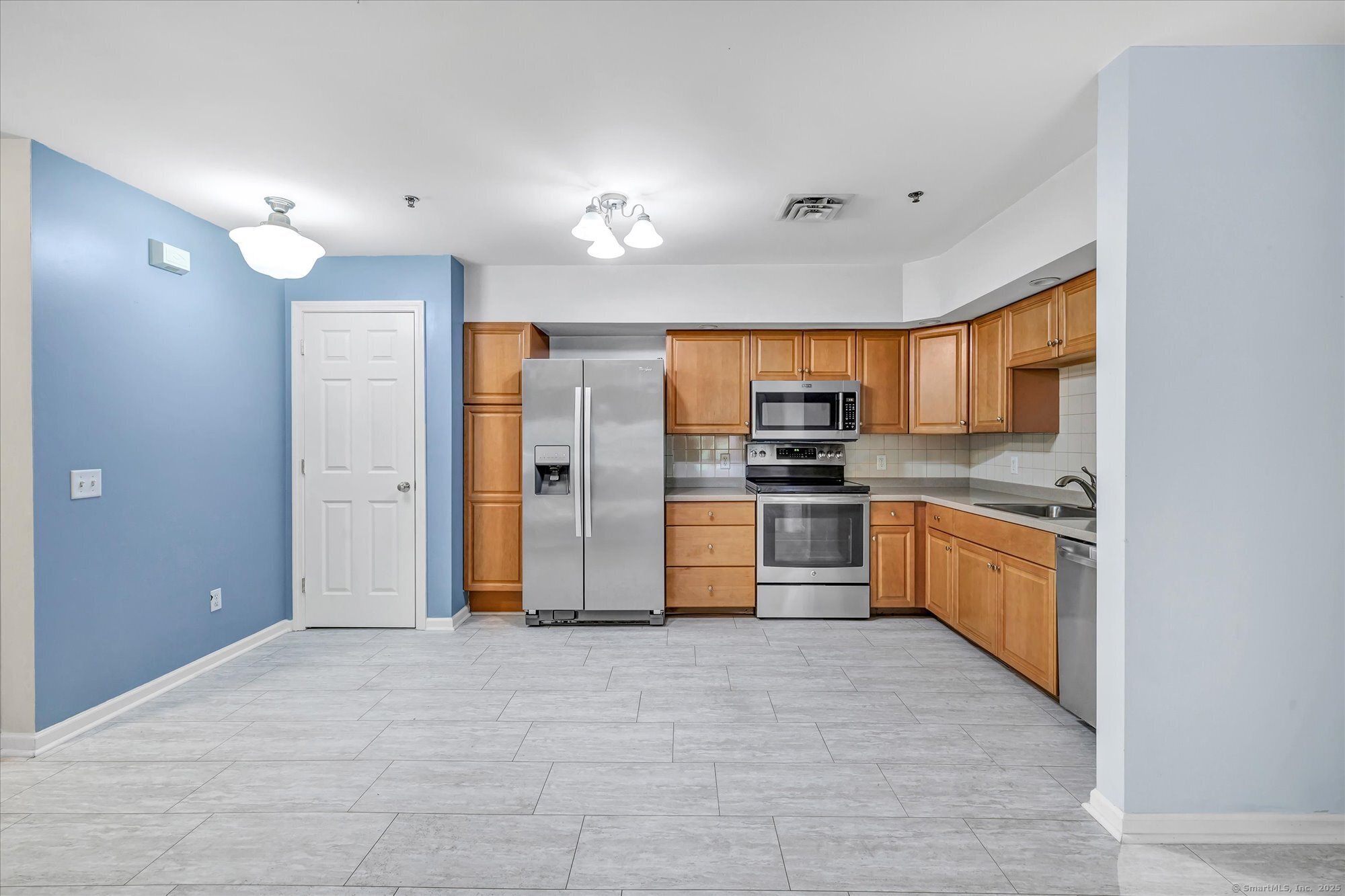1215 Arganese Place 1215