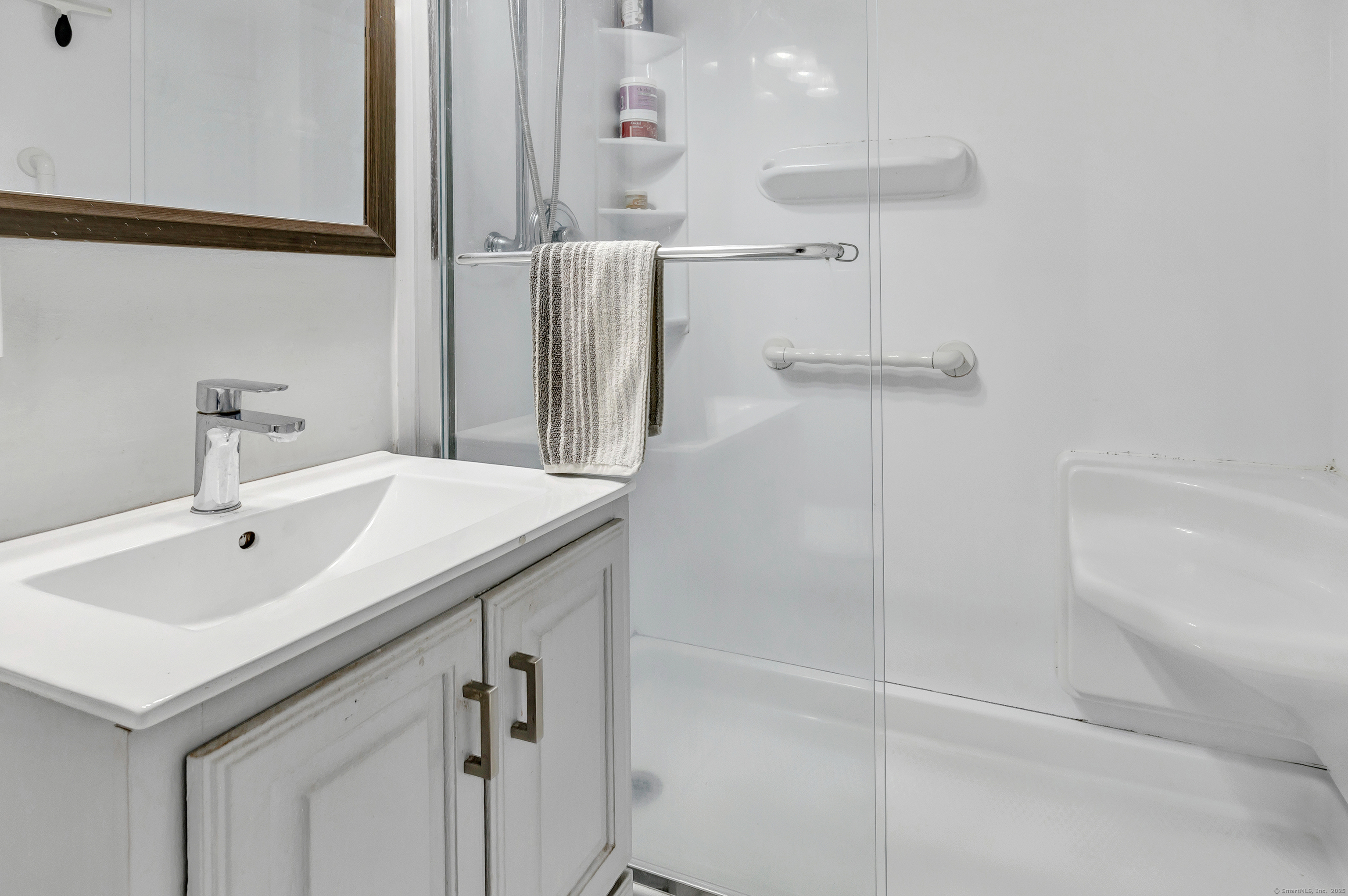 701 Beacon Valley Road APT 27