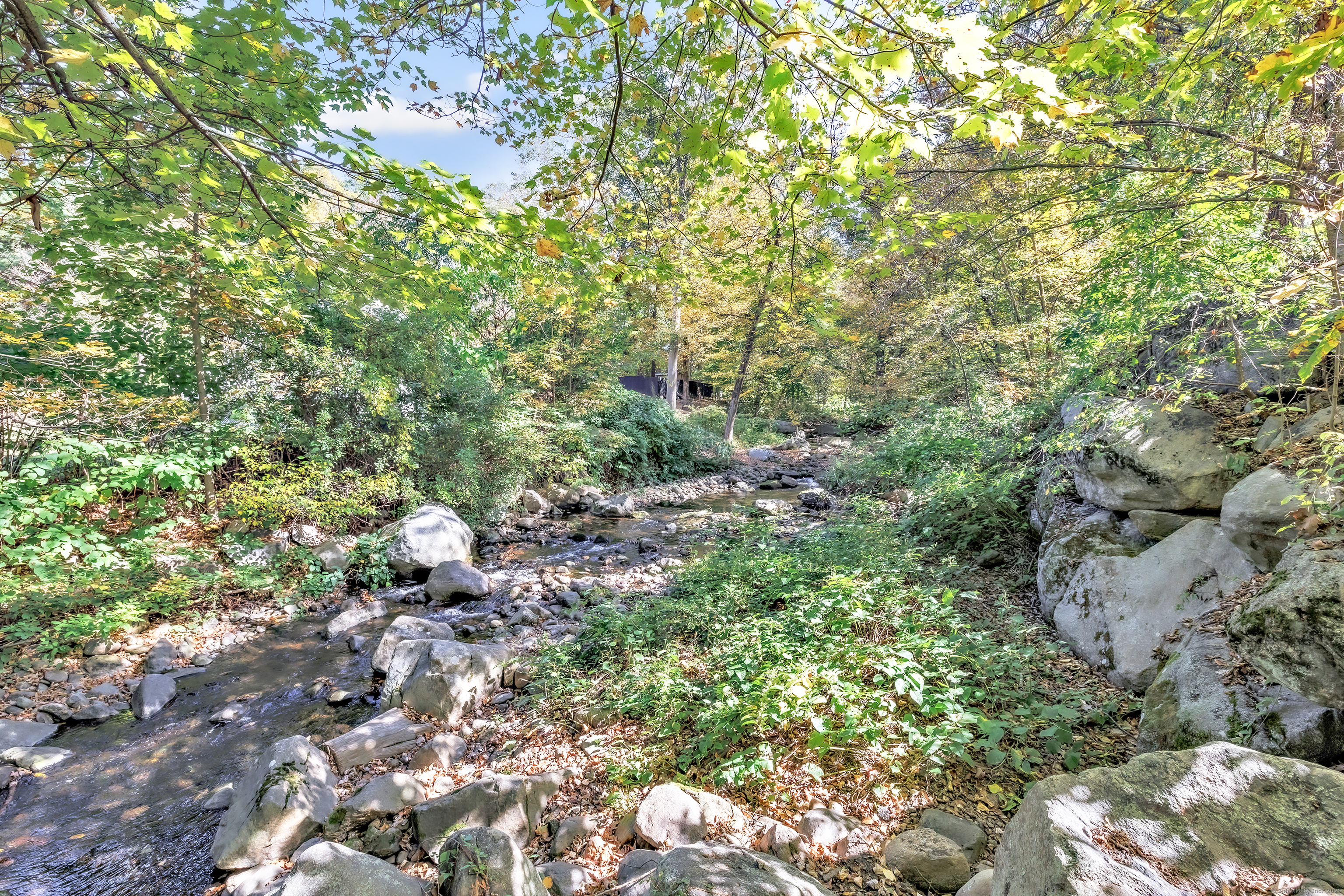 701 Beacon Valley Road APT 27