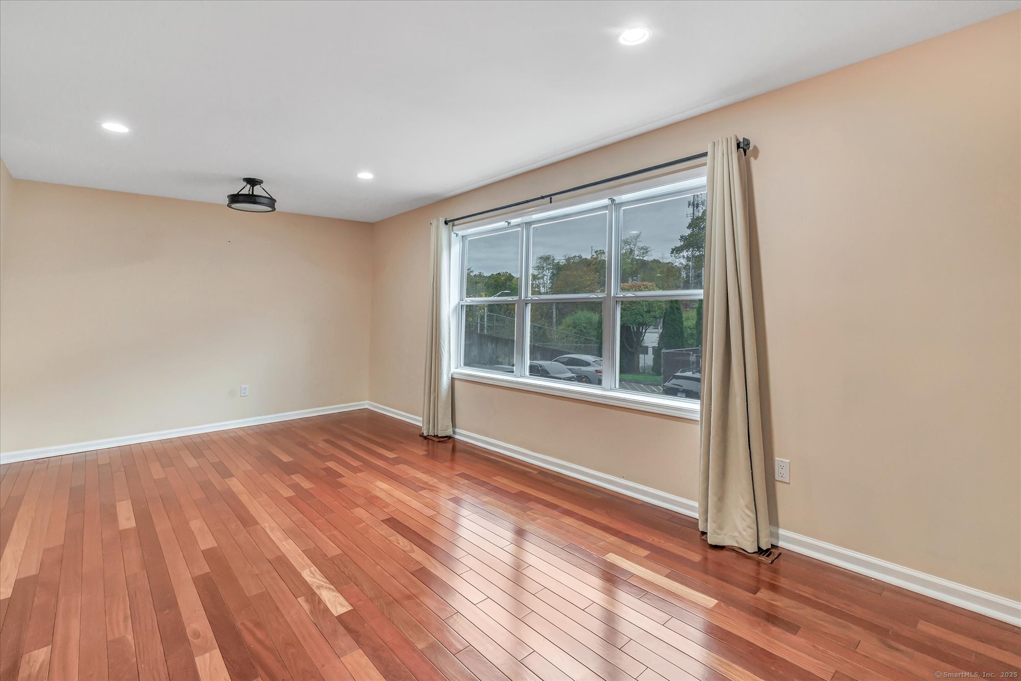 5 Rockland Road APT A8