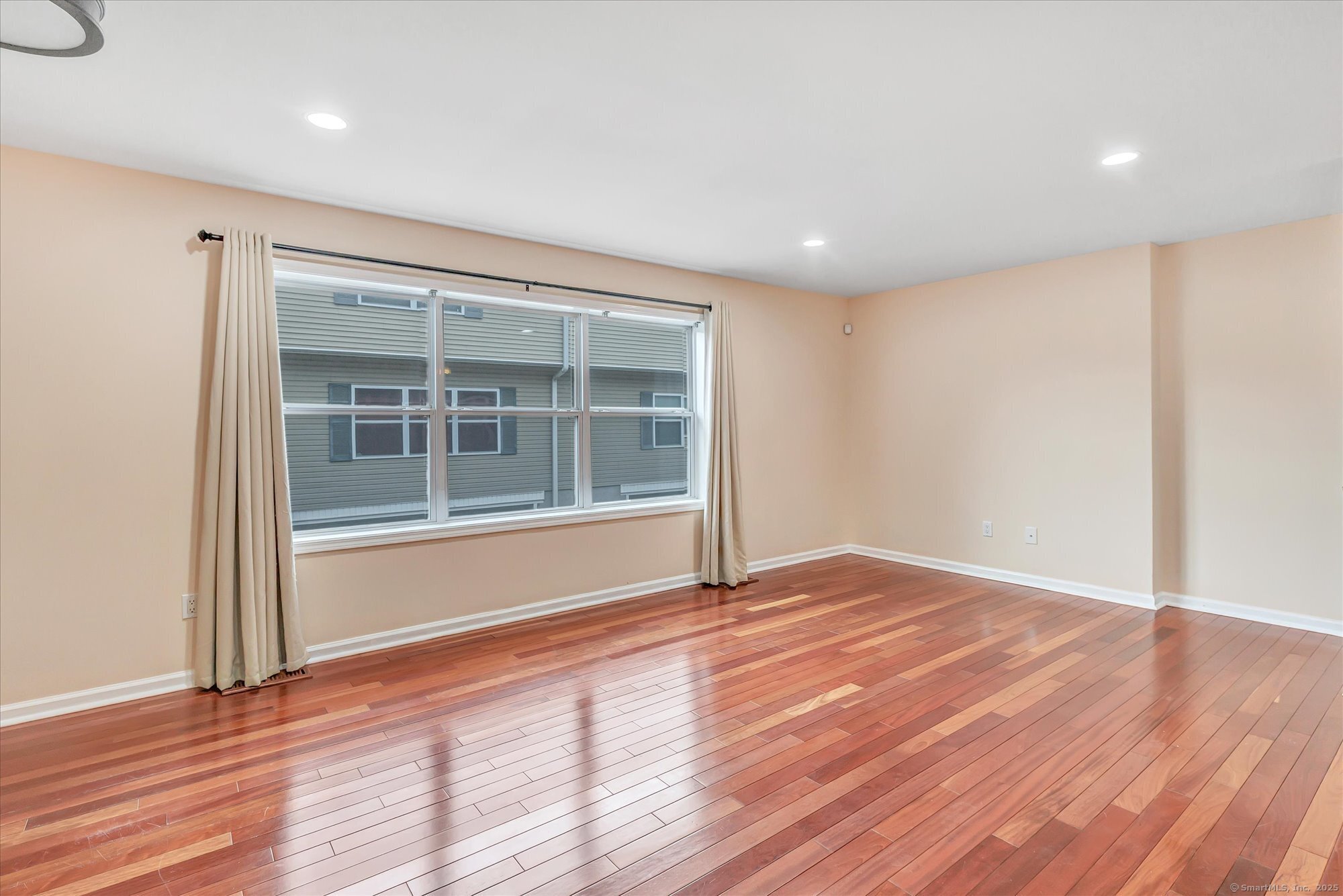 5 Rockland Road APT A8