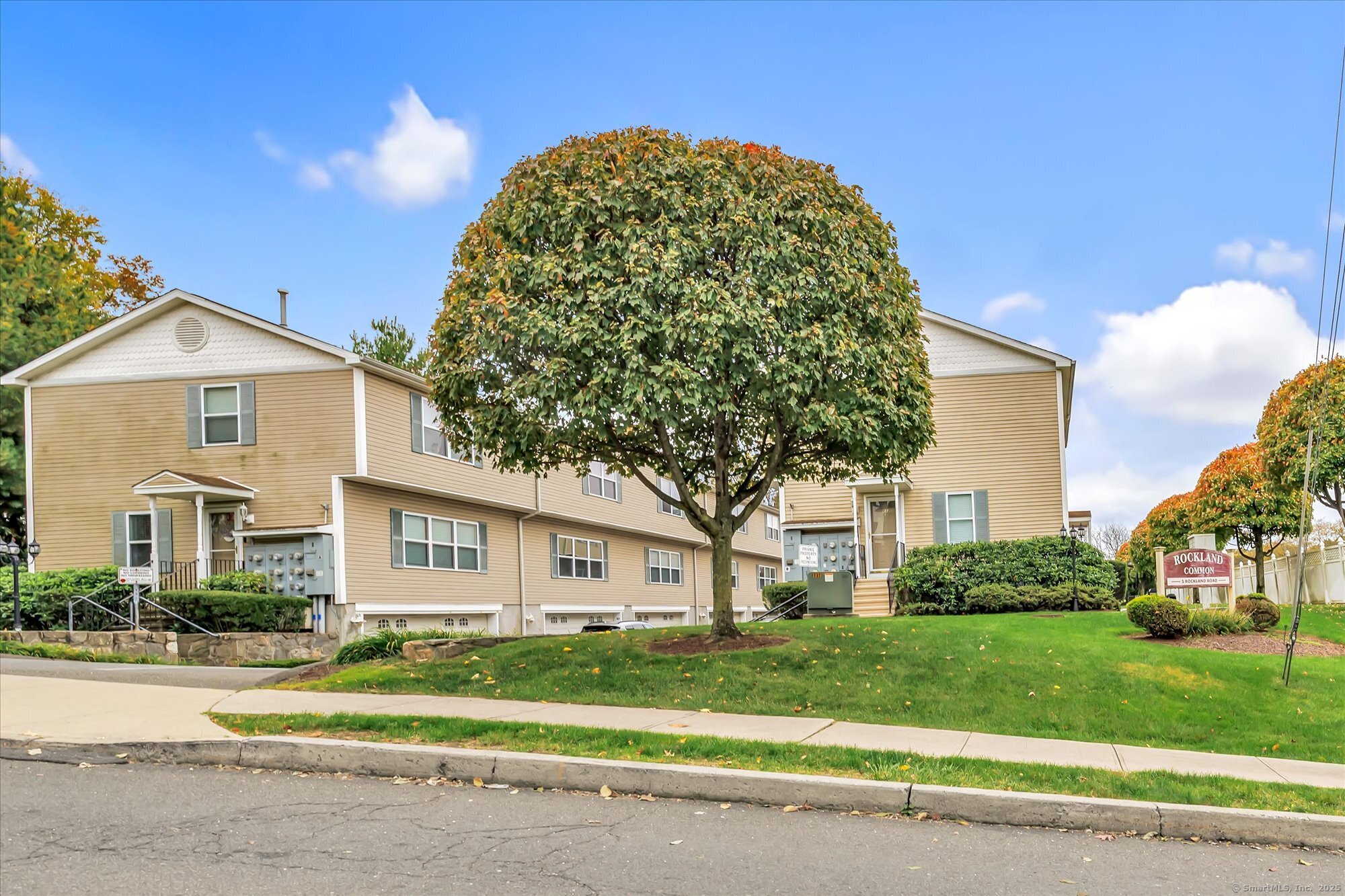 5 Rockland Road APT A8