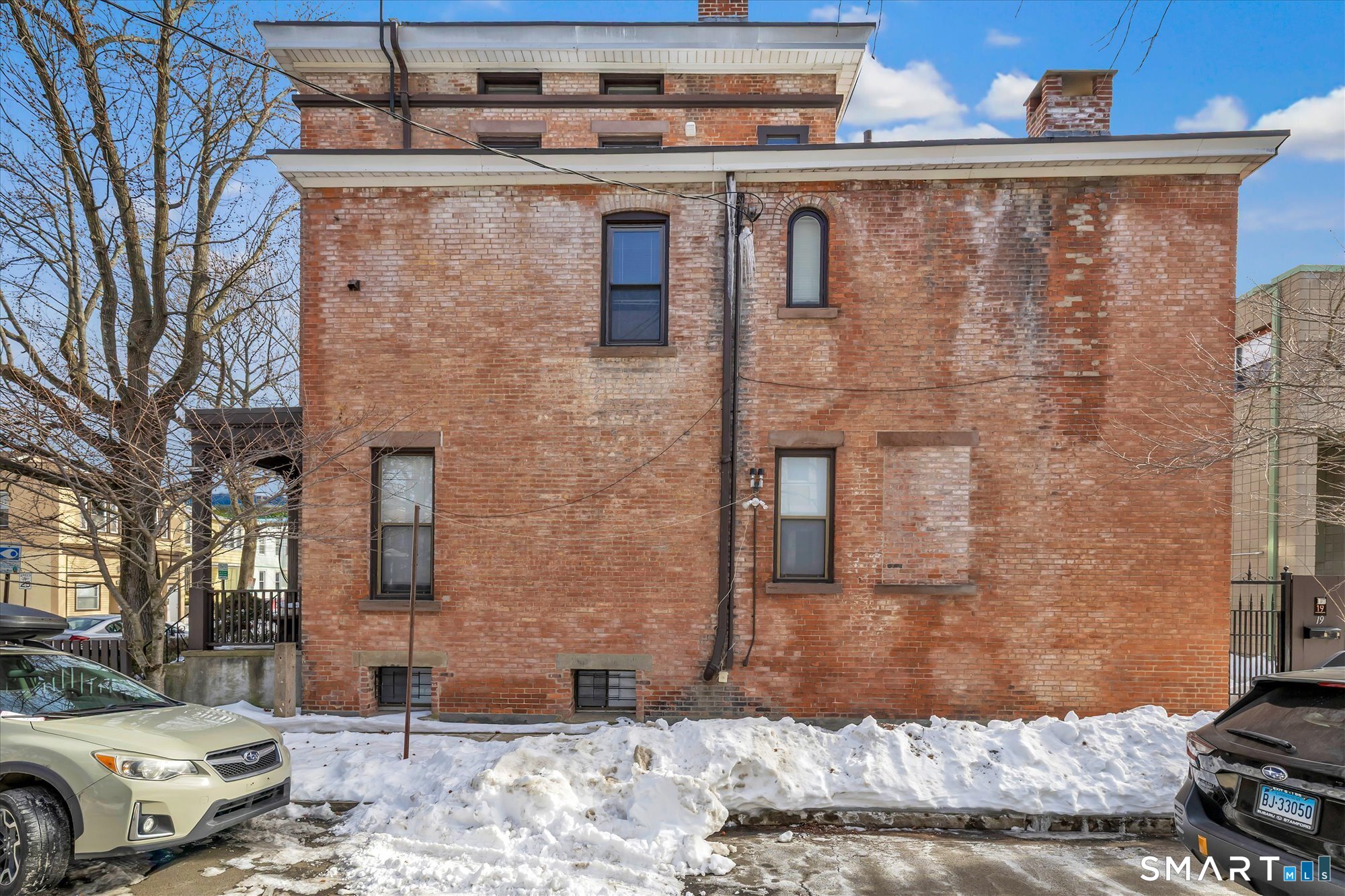 15 Hughes Place 15