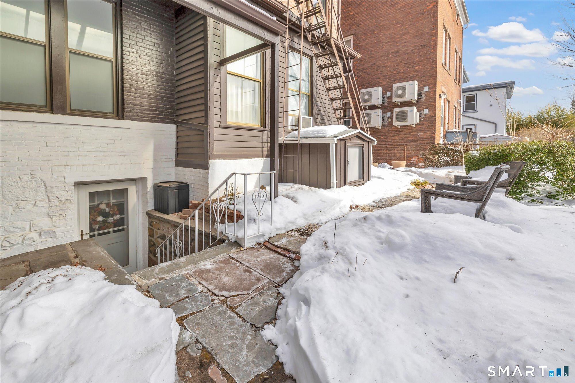 15 Hughes Place 15