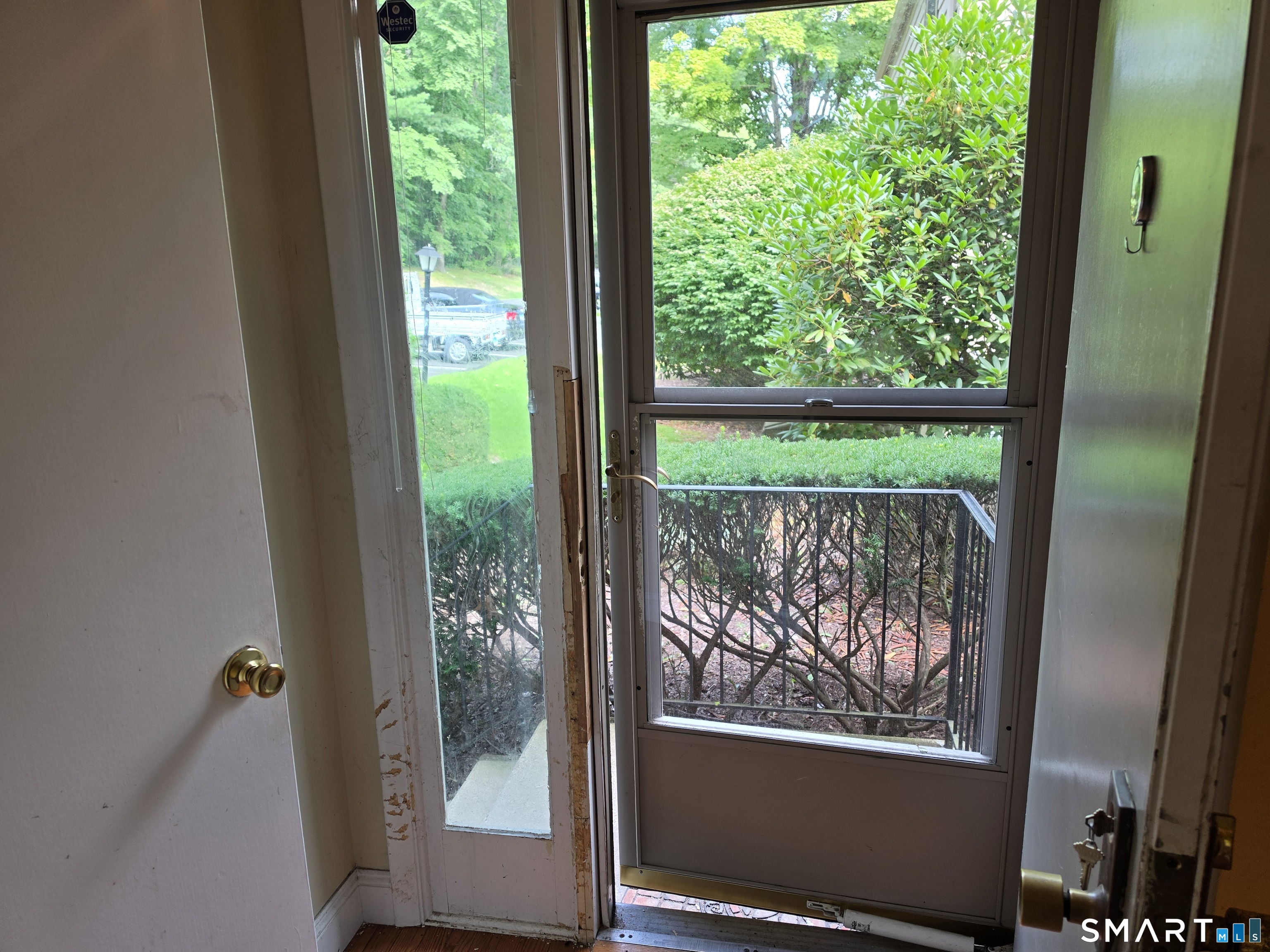 17 Pine Needle Drive Unit: C