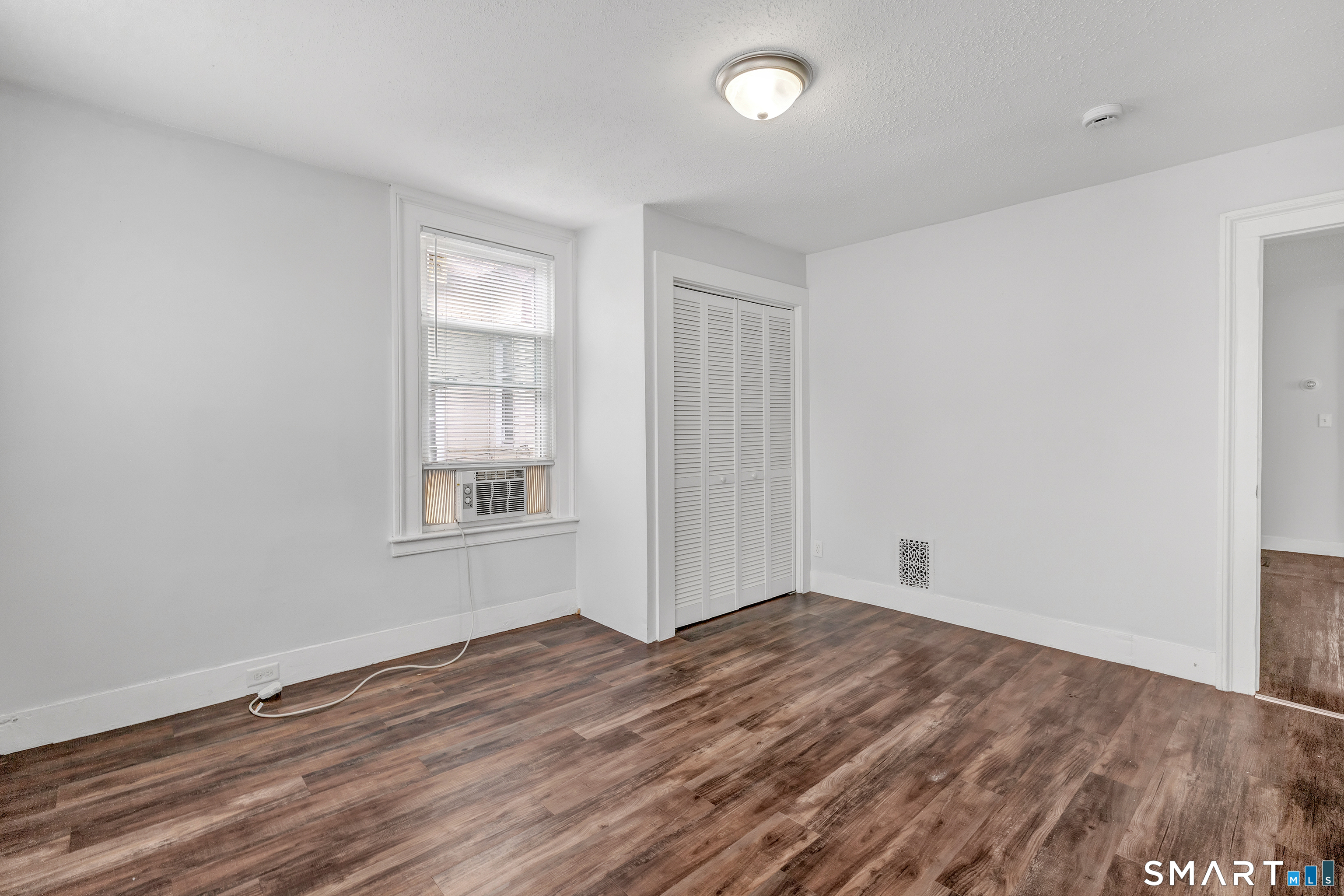 52 Beers Street Unit: 2nd Floor