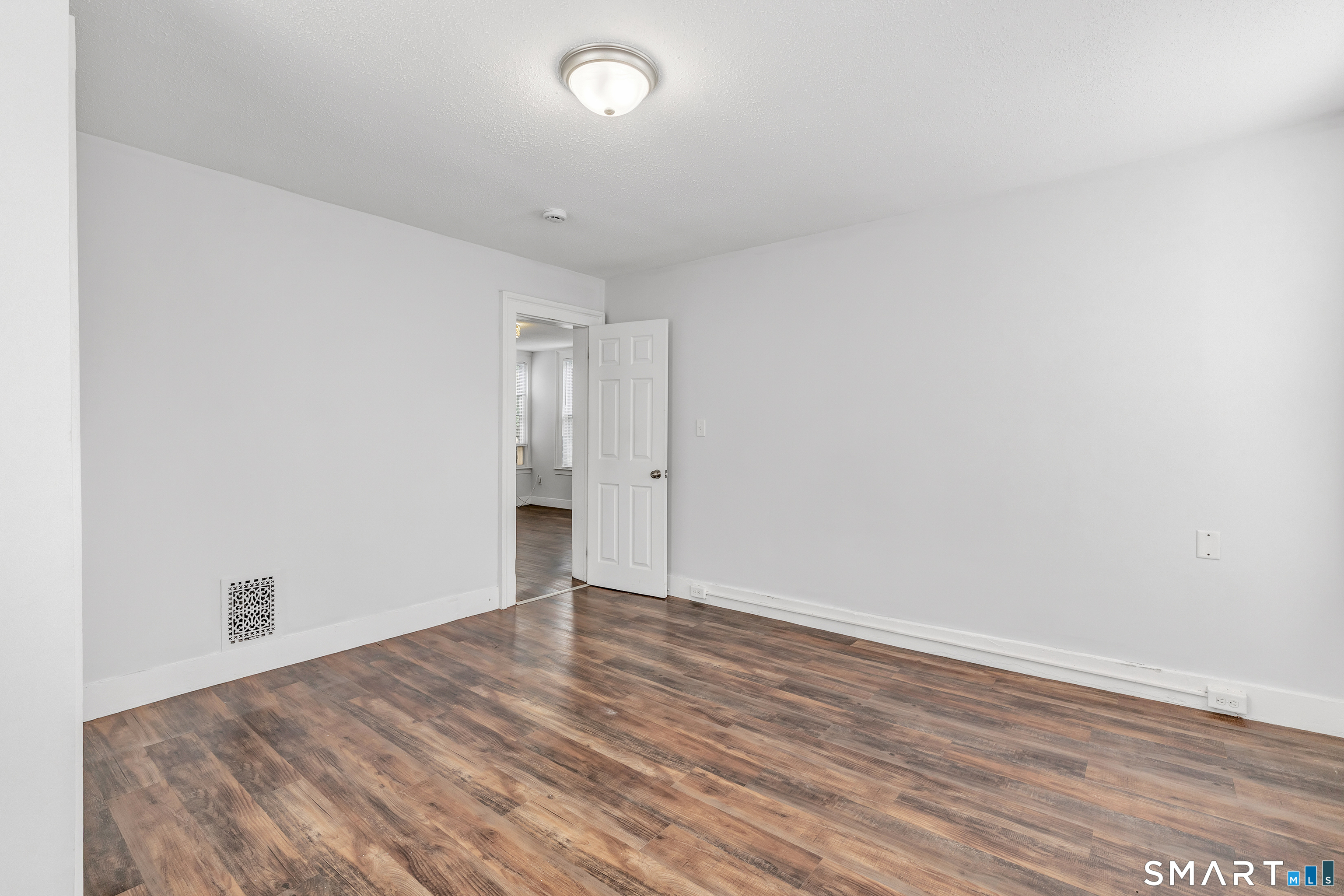 52 Beers Street Unit: 2nd Floor