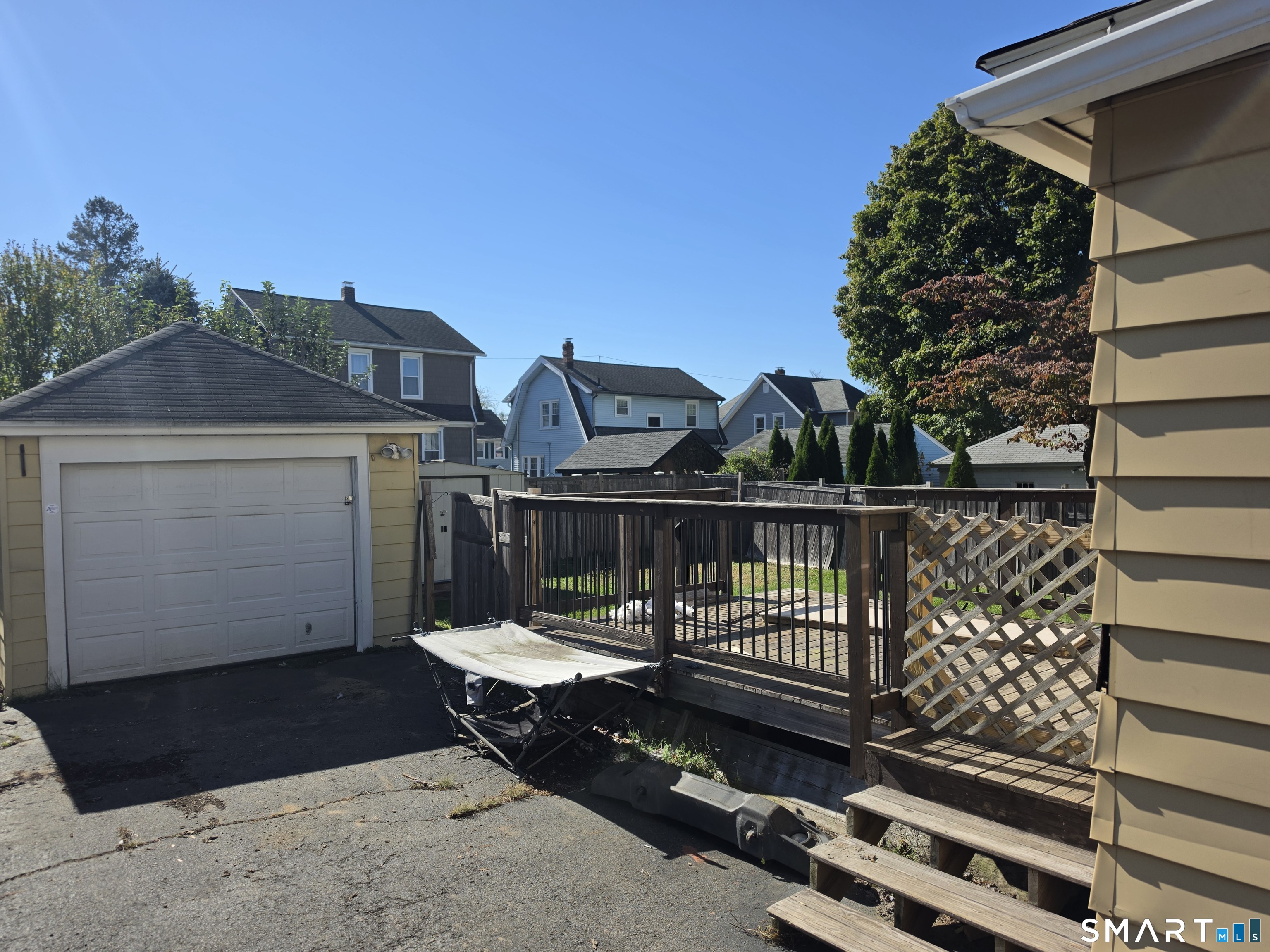 437 Woodstock Avenue