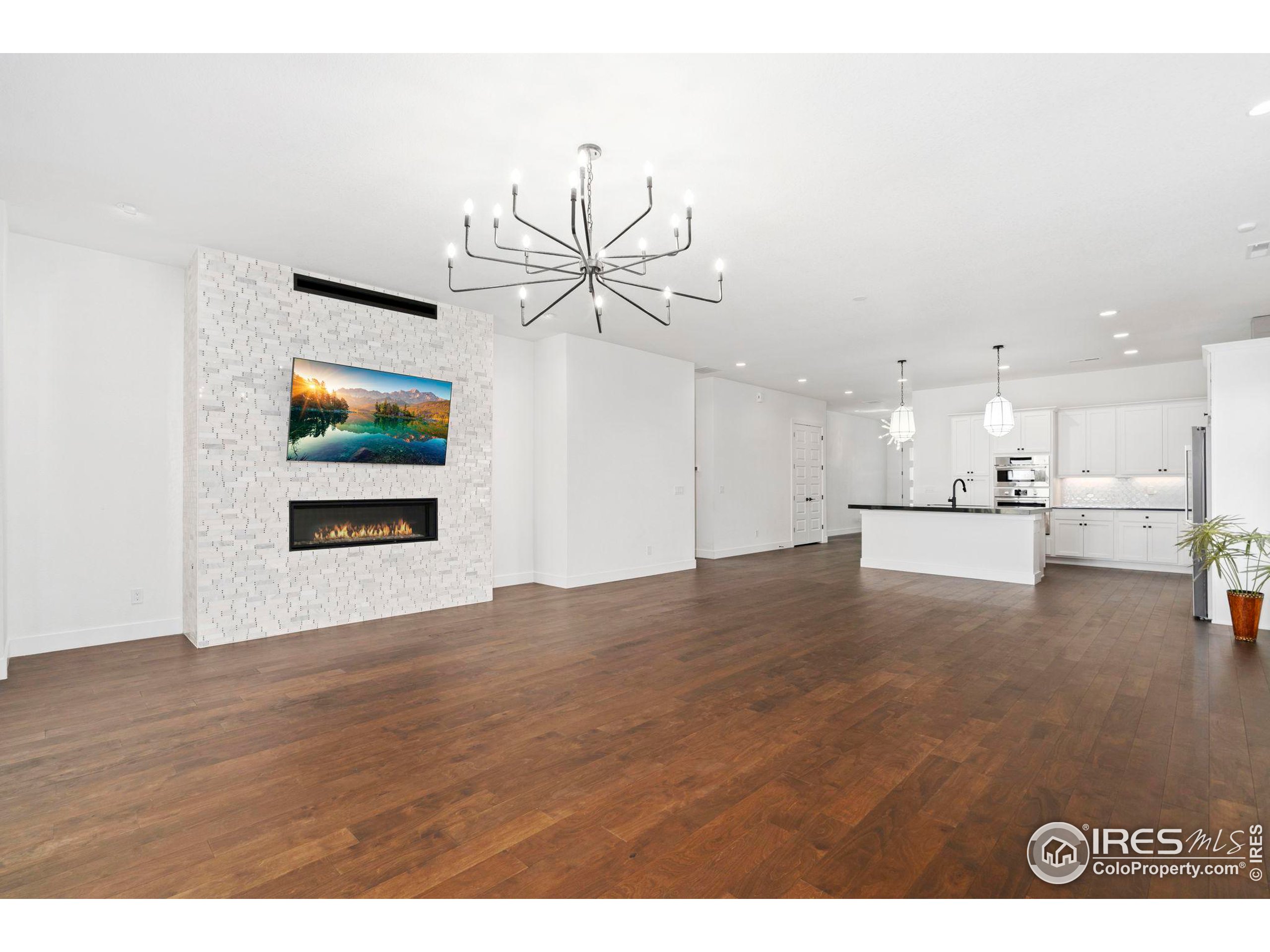 1725 Beachside Dr