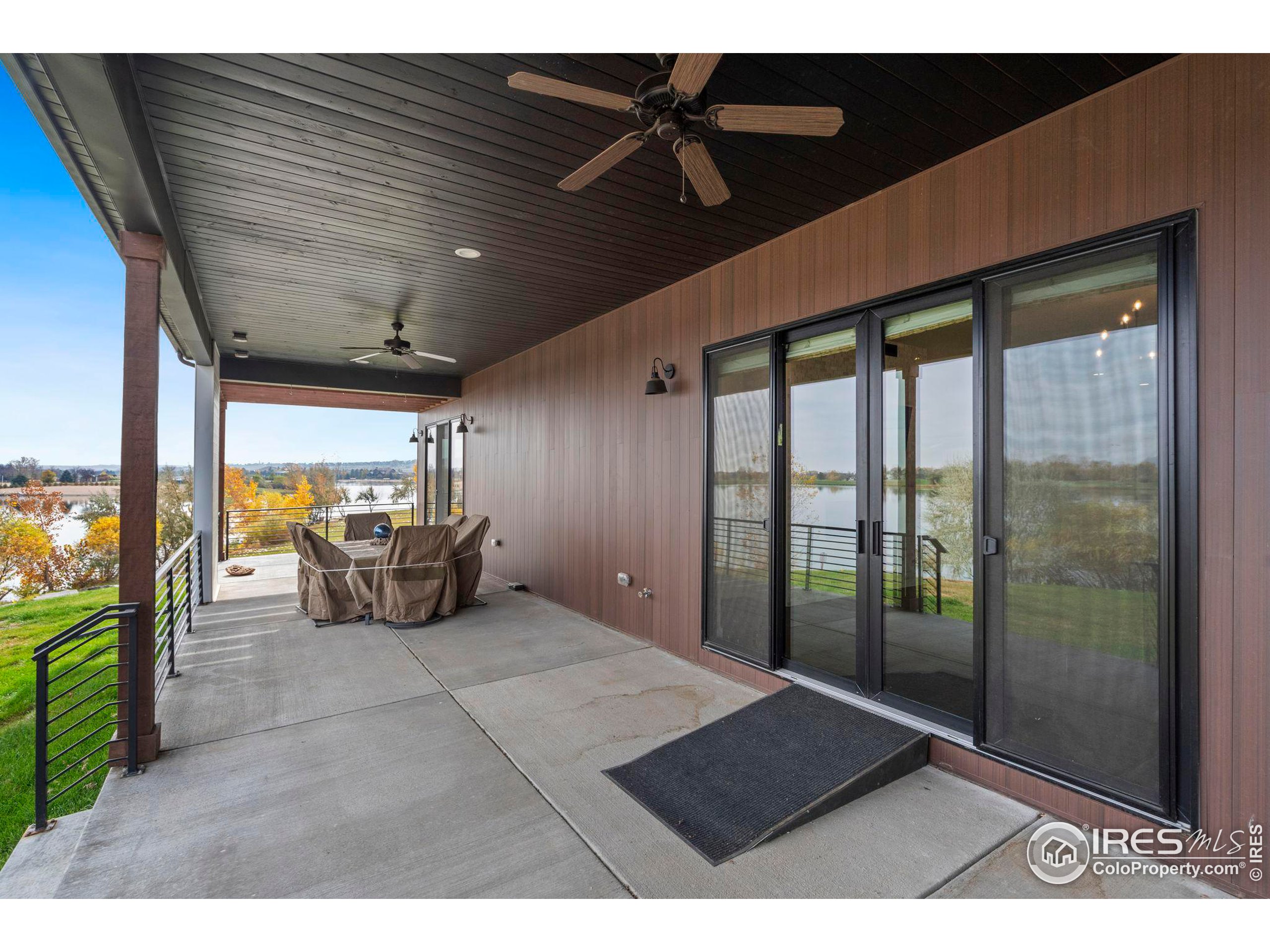 1725 Beachside Dr