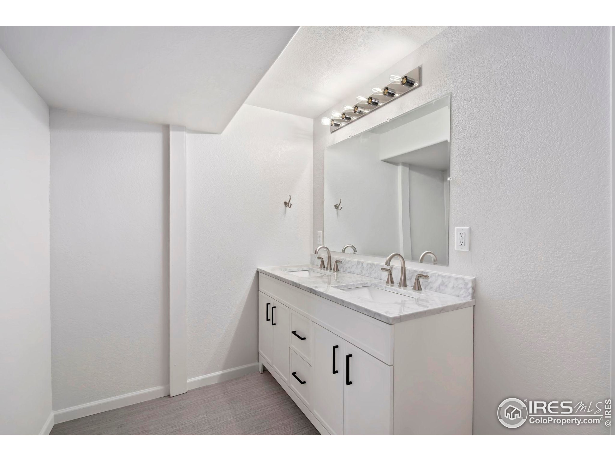 312 Whitney Bay Bay