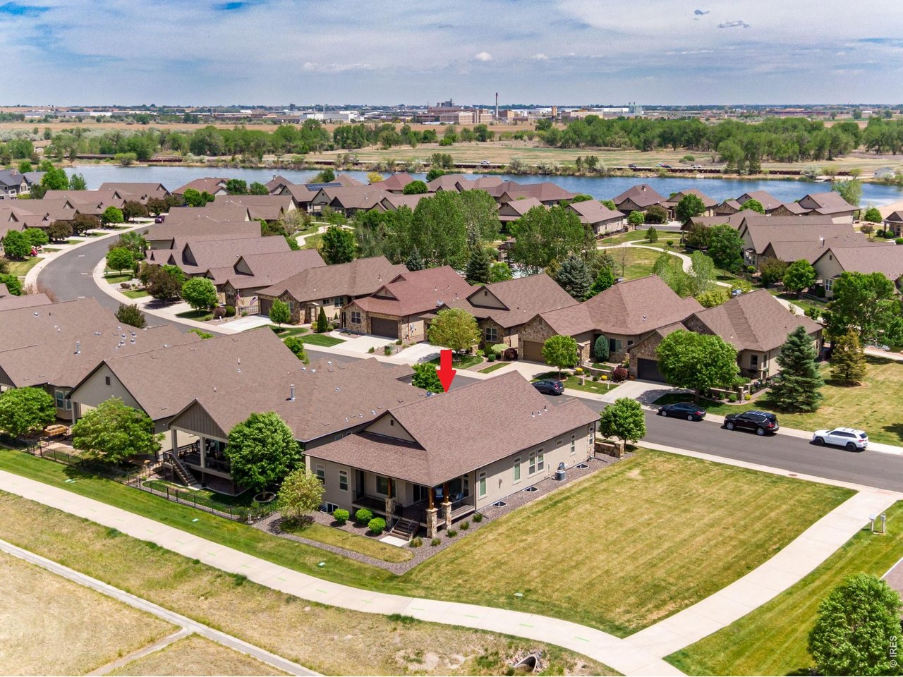 2006 Vineyard Dr