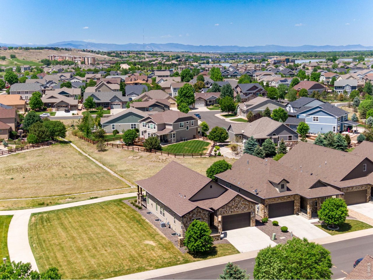 2006 Vineyard Dr