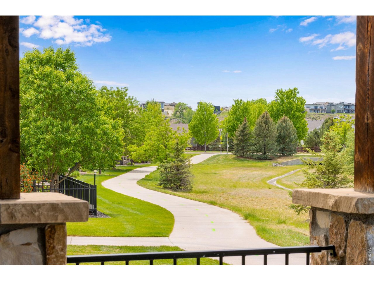 2006 Vineyard Dr