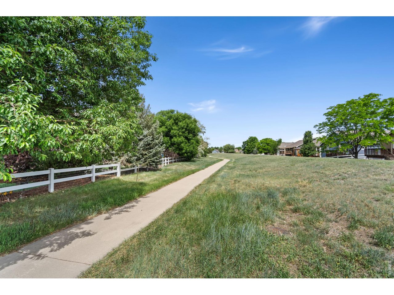 114 Whitney Ct