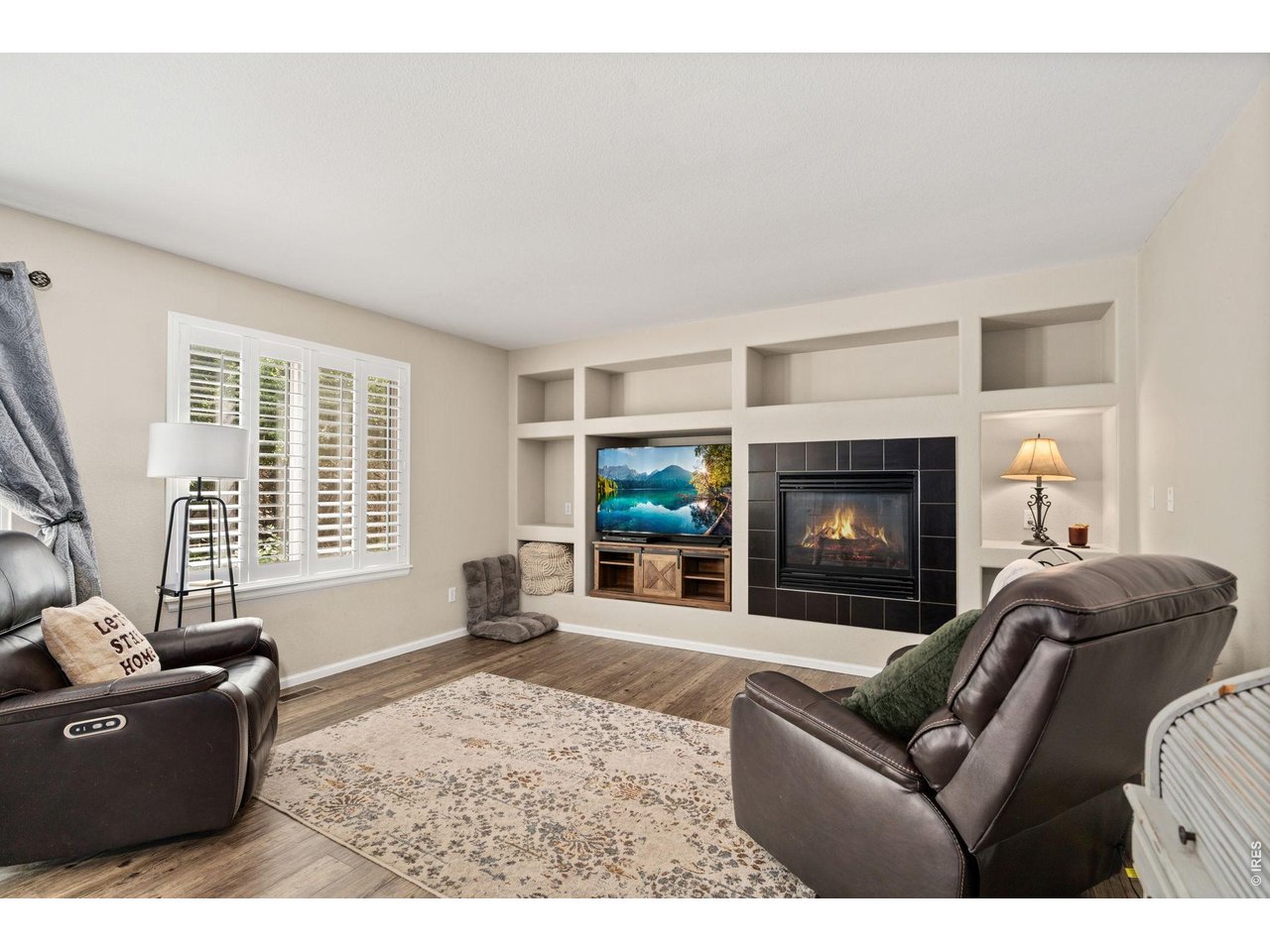 114 Whitney Ct