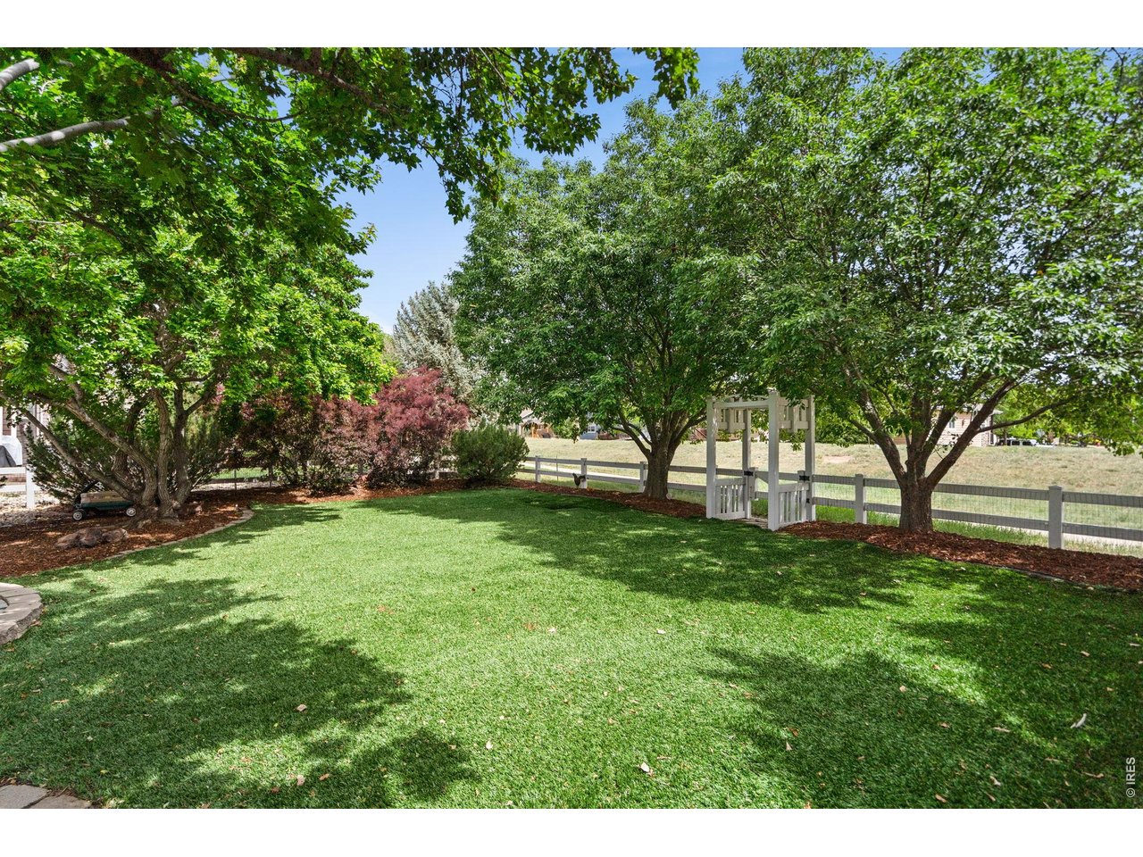 114 Whitney Ct