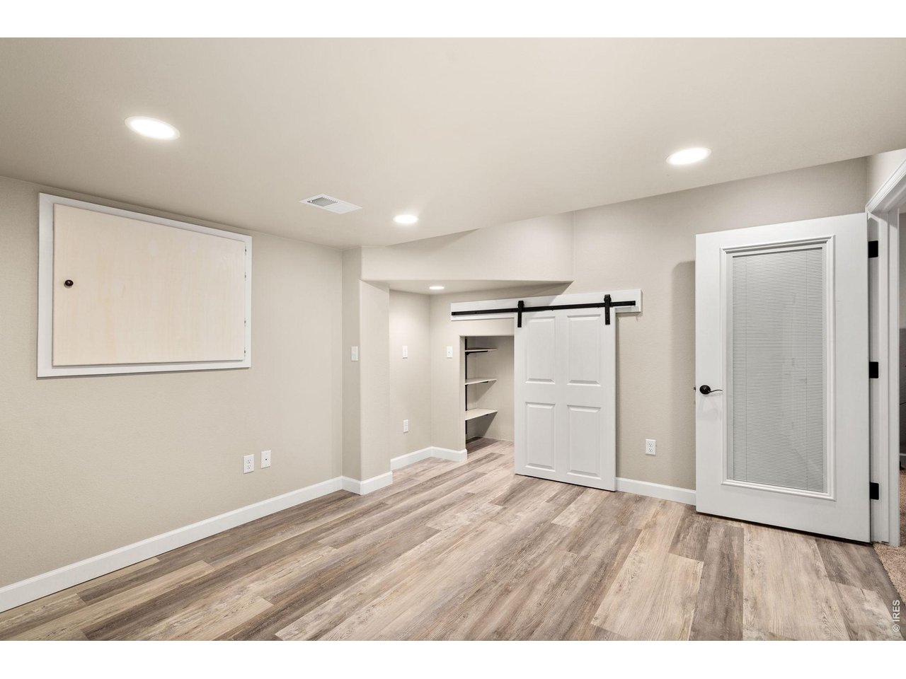 114 Whitney Ct
