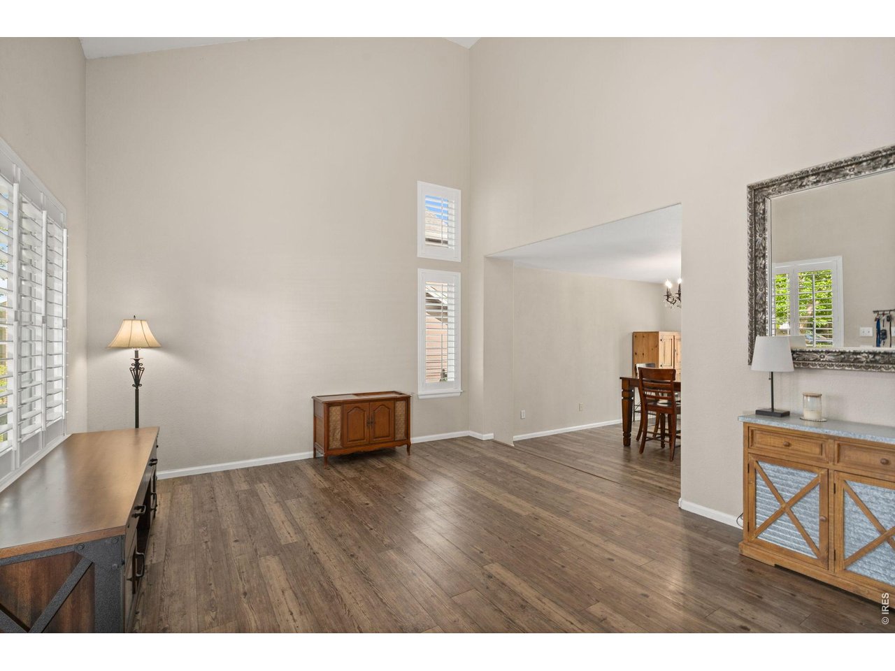 114 Whitney Ct