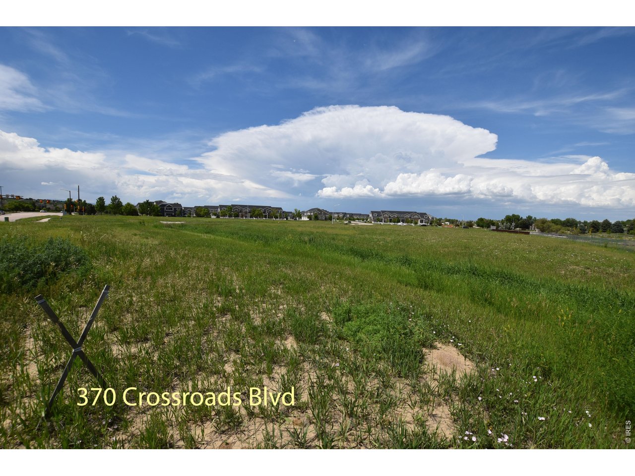 320 Crossroads Blvd