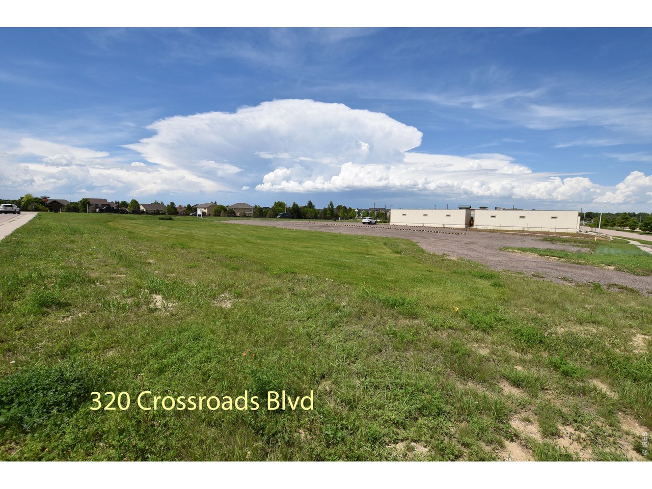 320 Crossroads Blvd