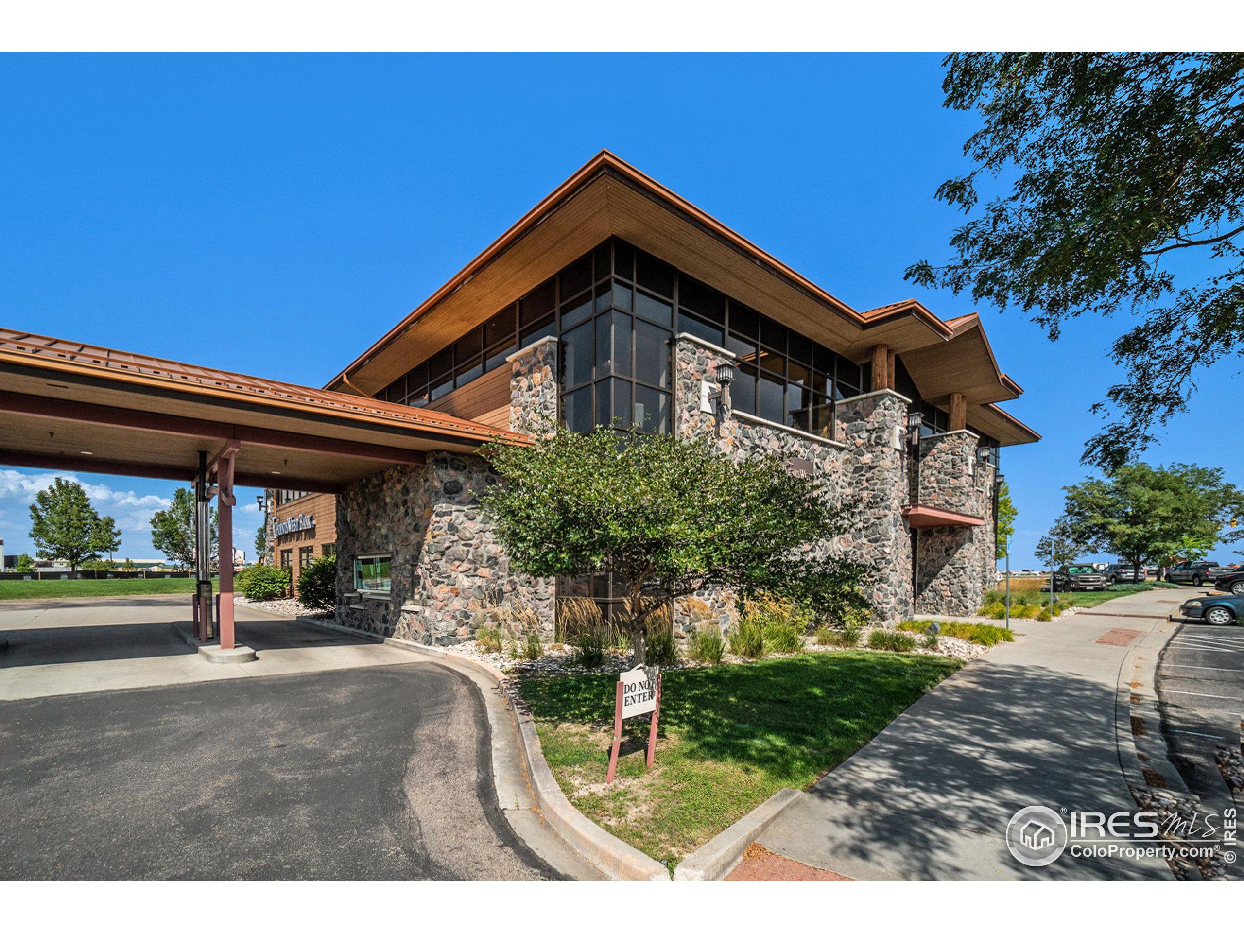 355 Eastman Park Dr Unit: #200