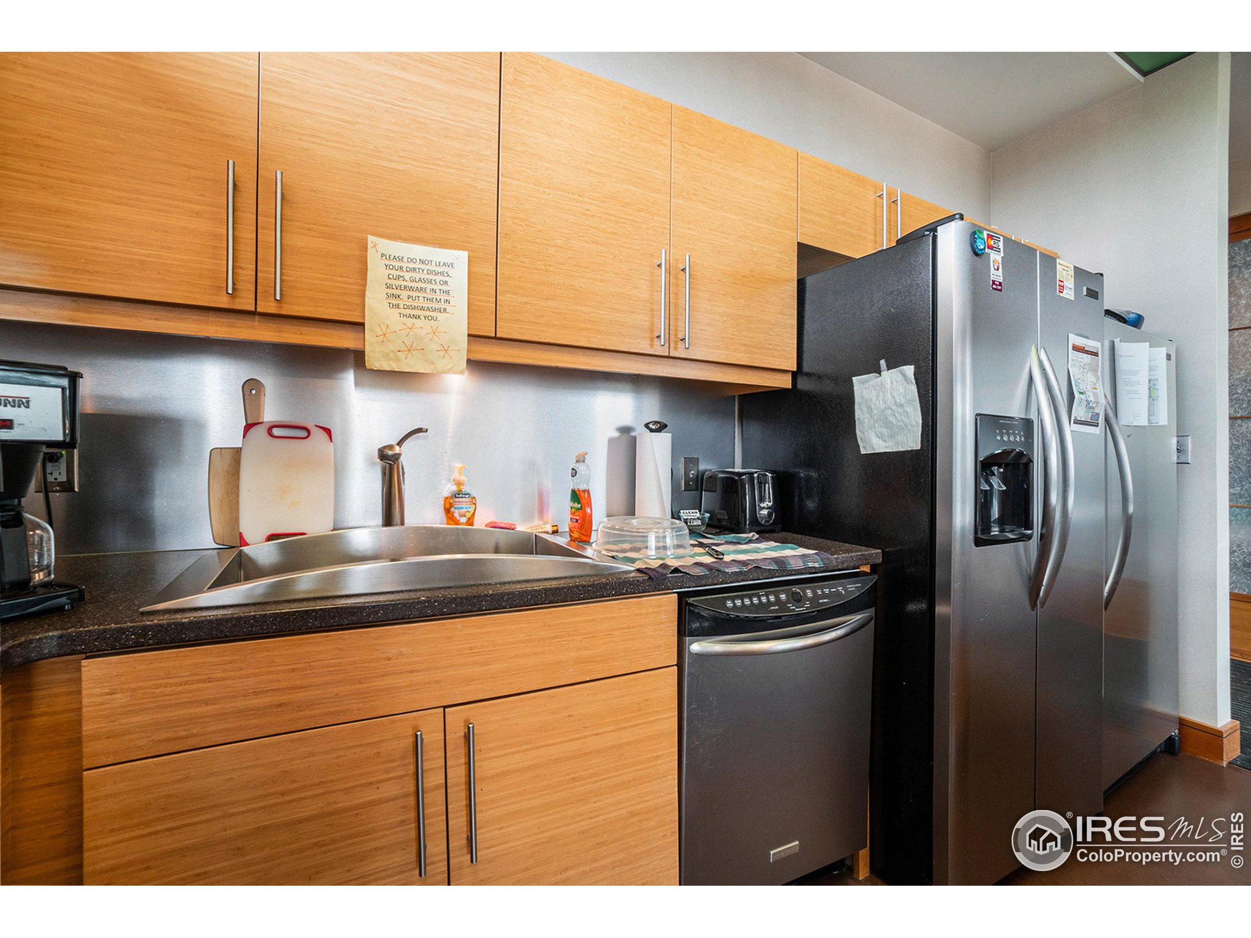 355 Eastman Park Dr Unit: #200