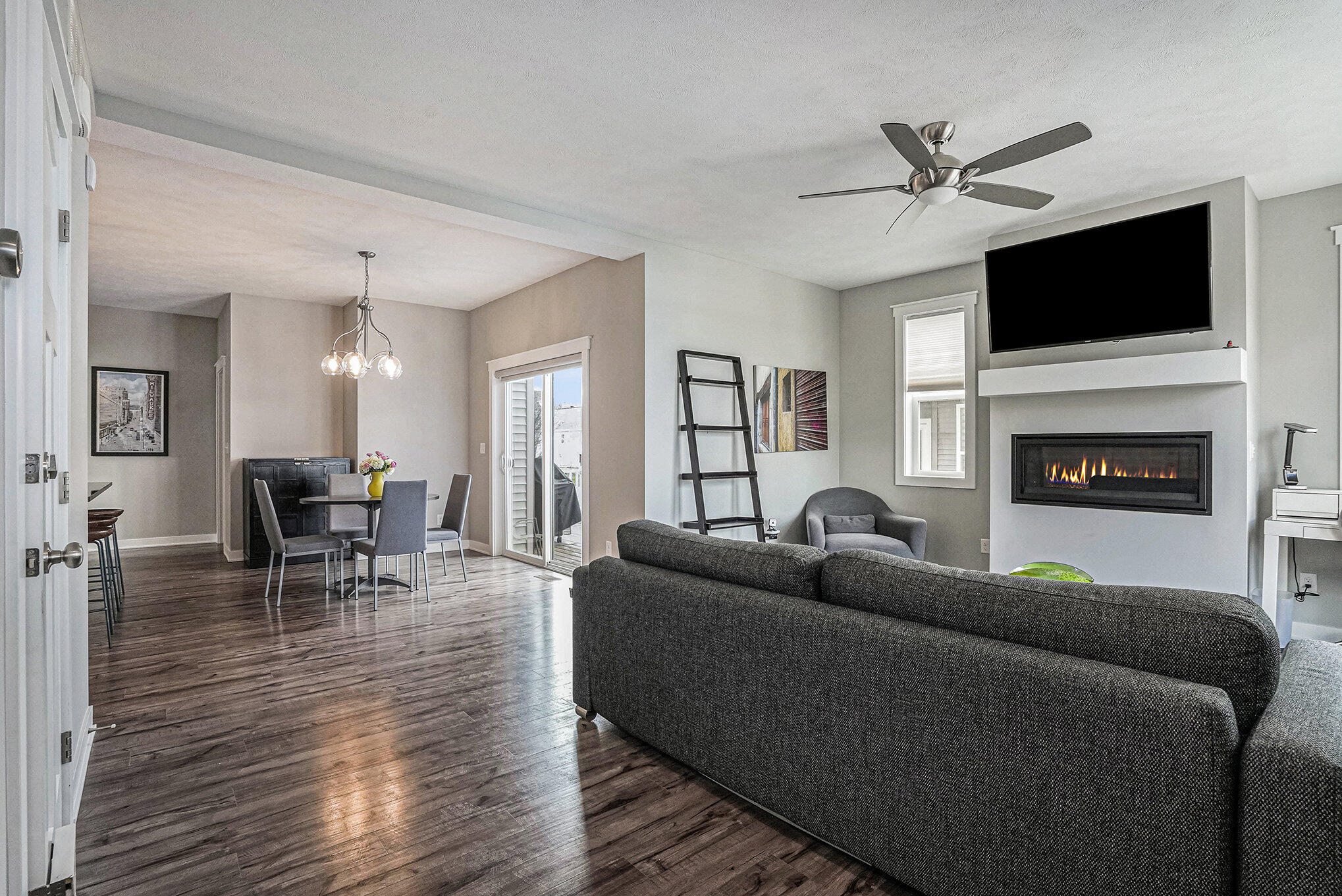 4335 Augusta Hills Avenue SE