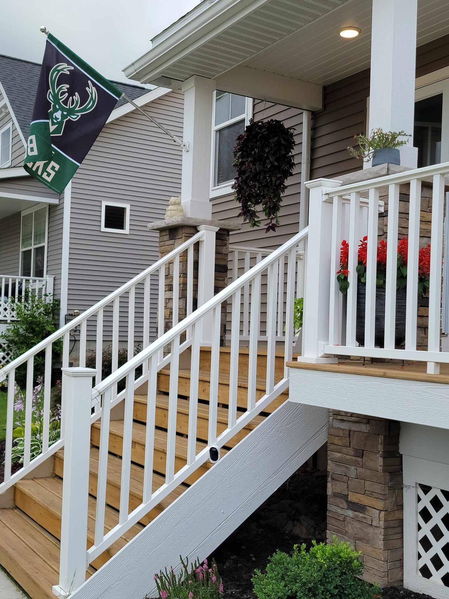 4335 Augusta Hills Avenue SE