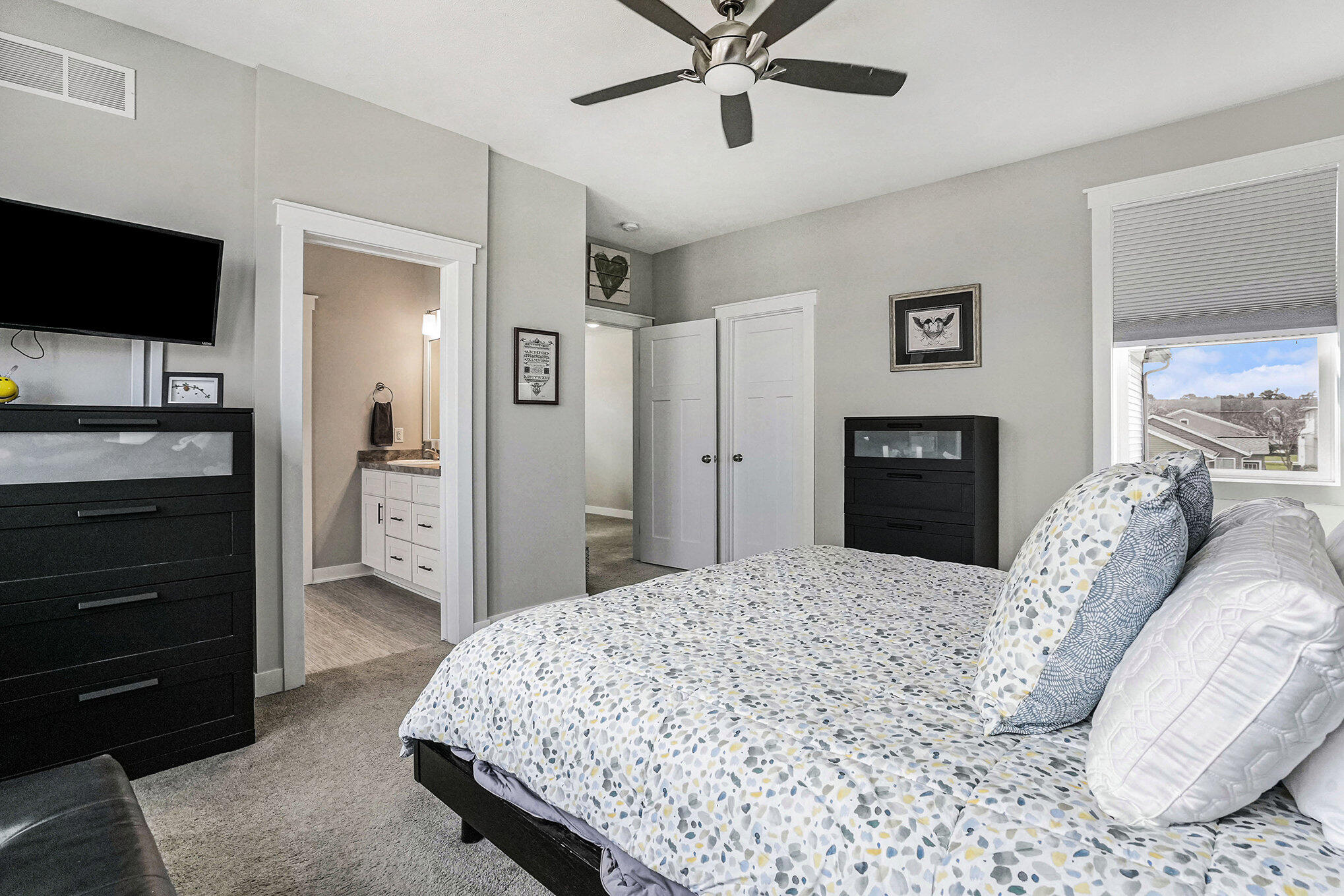 4335 Augusta Hills Avenue SE