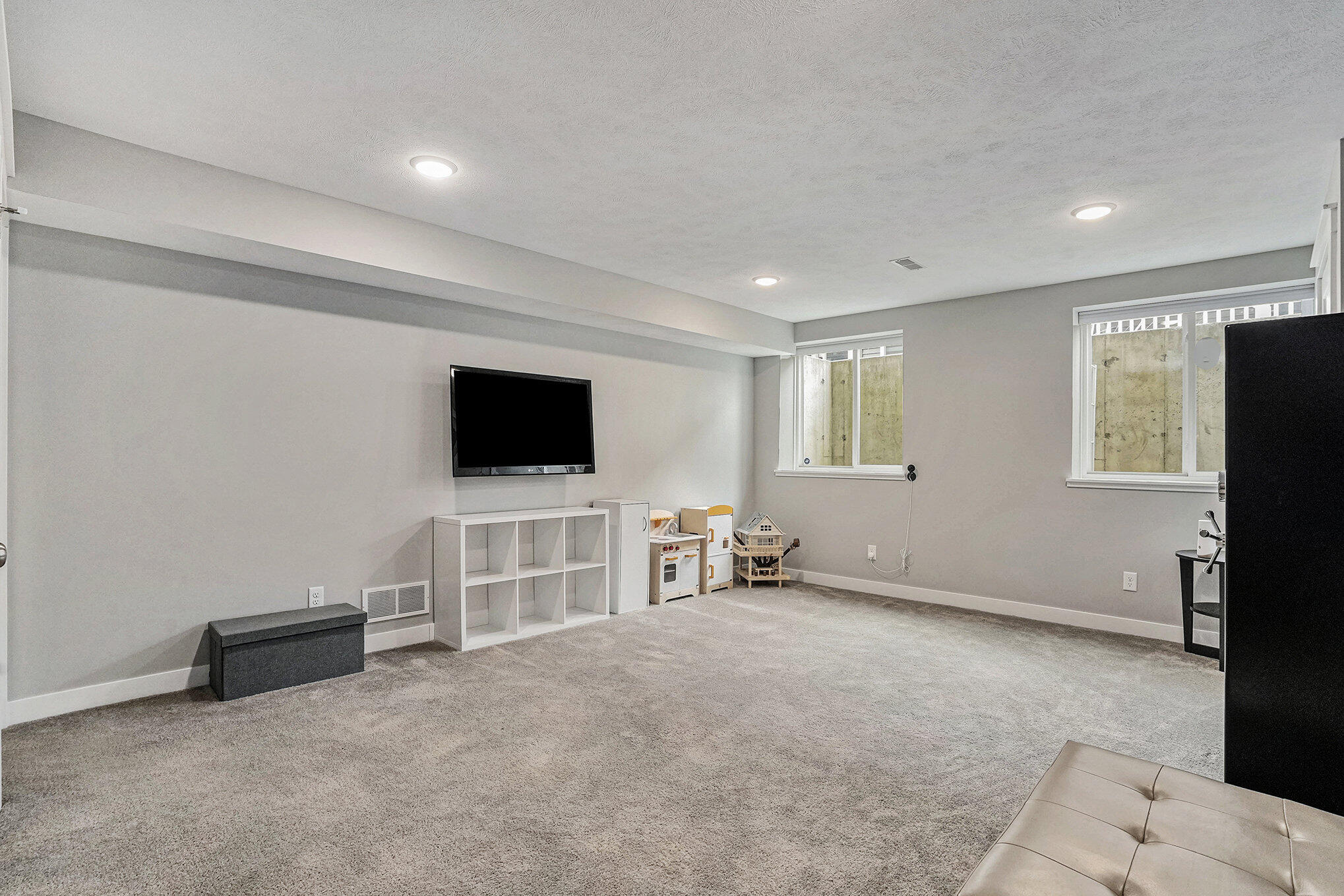 4335 Augusta Hills Avenue SE