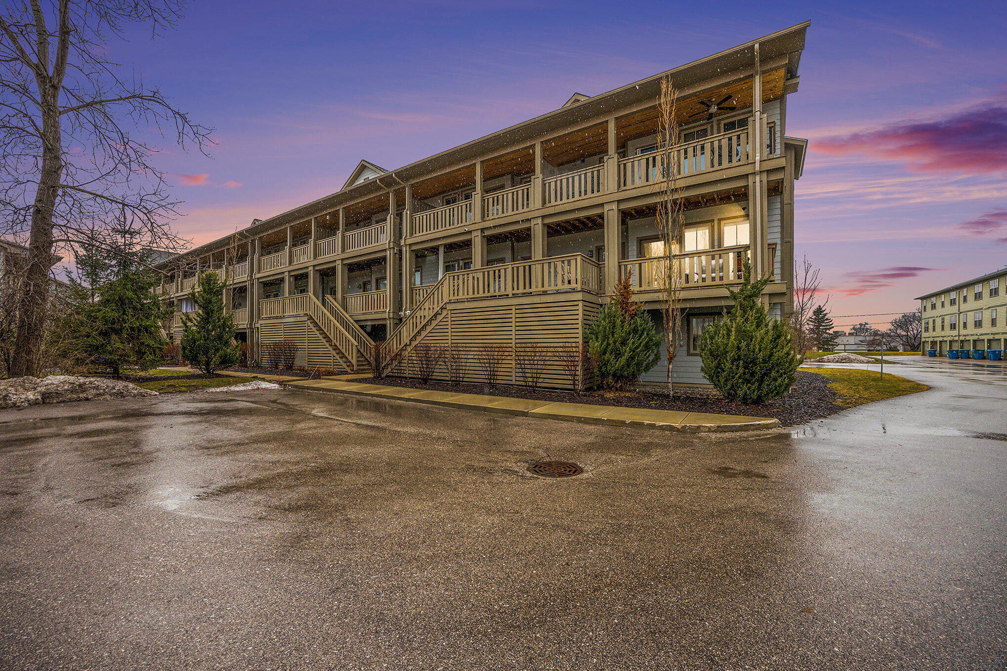 2005 Celadon Drive NE, 26