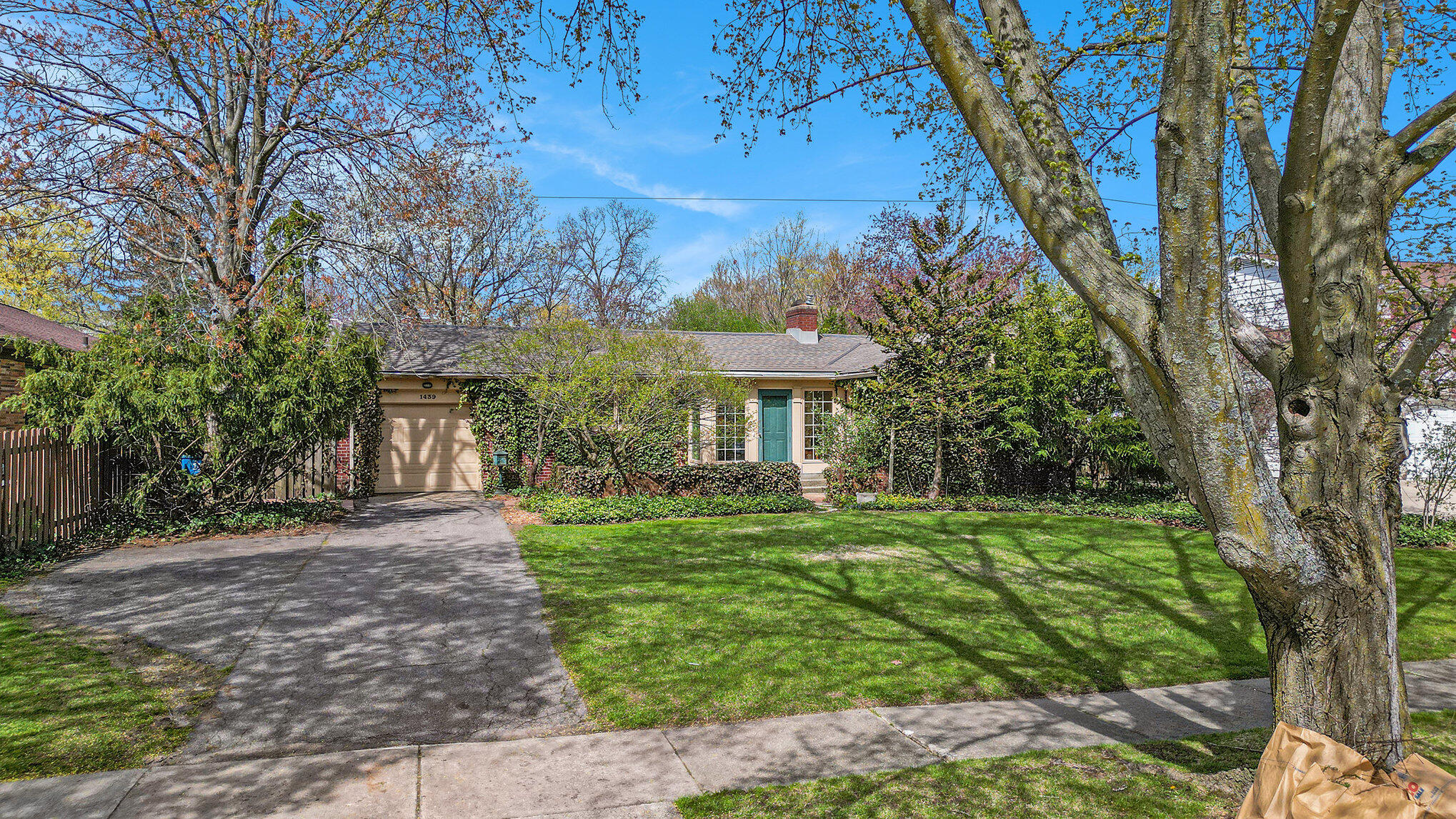 1439 Sherwood Avenue SE