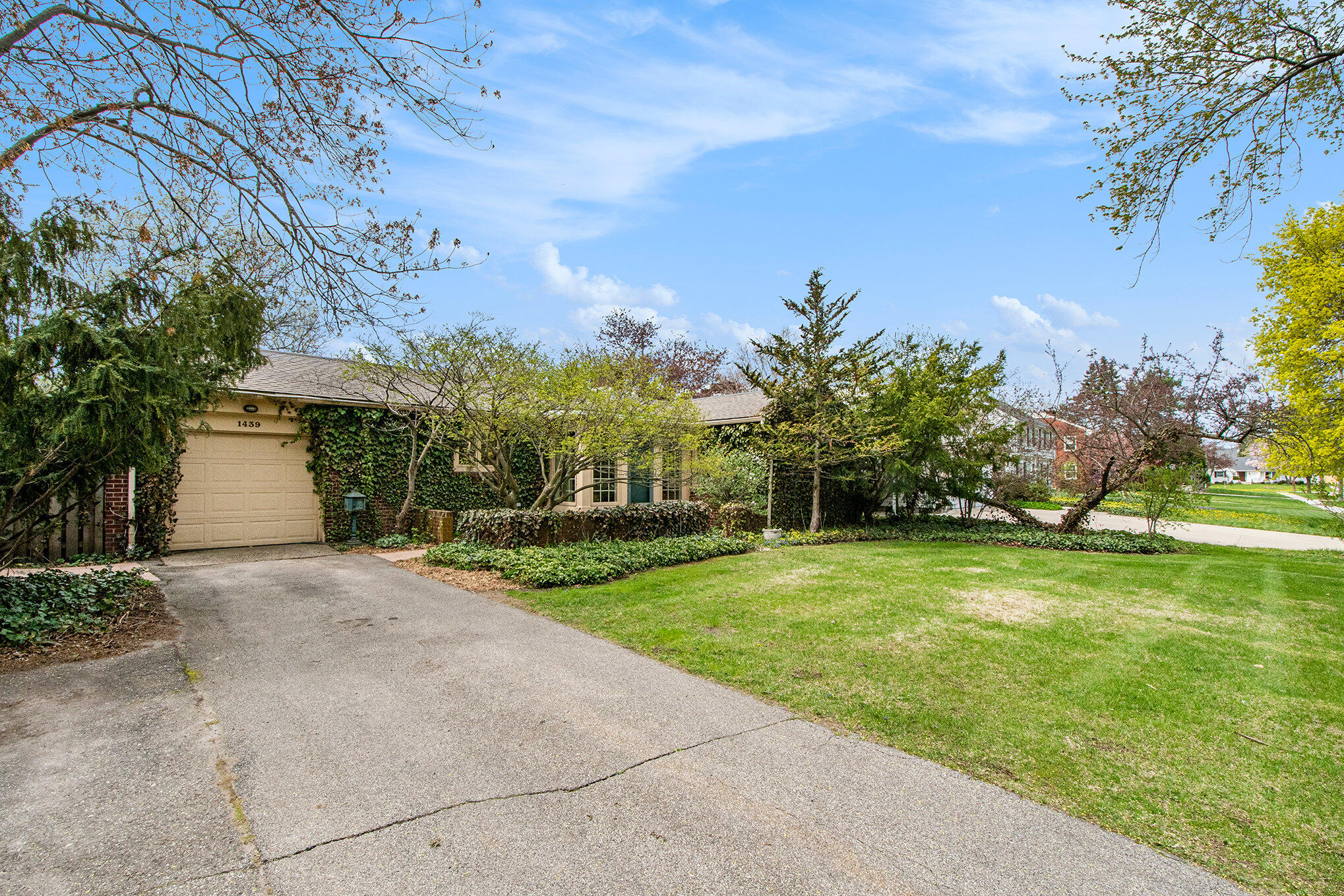 1439 Sherwood Avenue SE