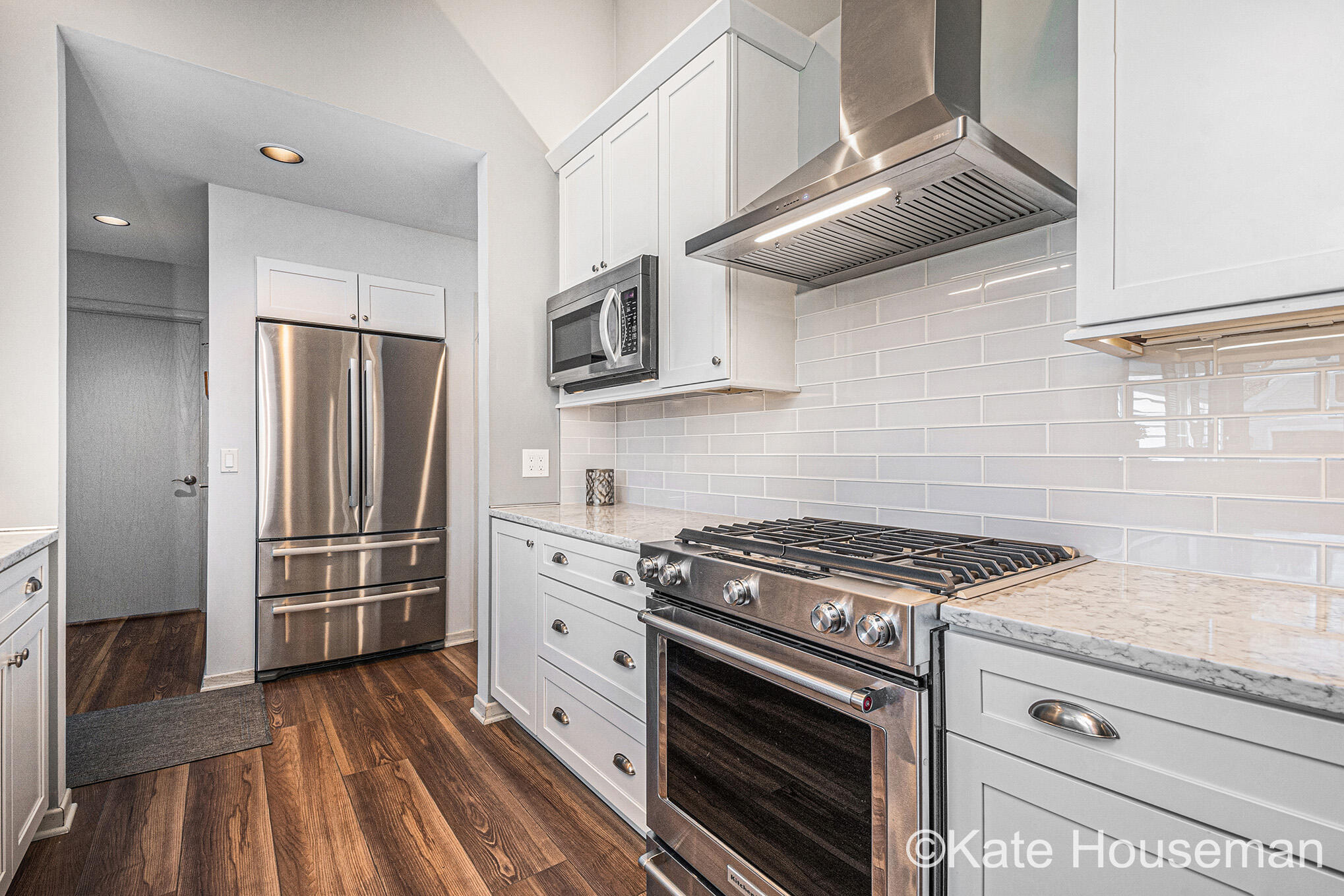 1334 Thornberry Court W