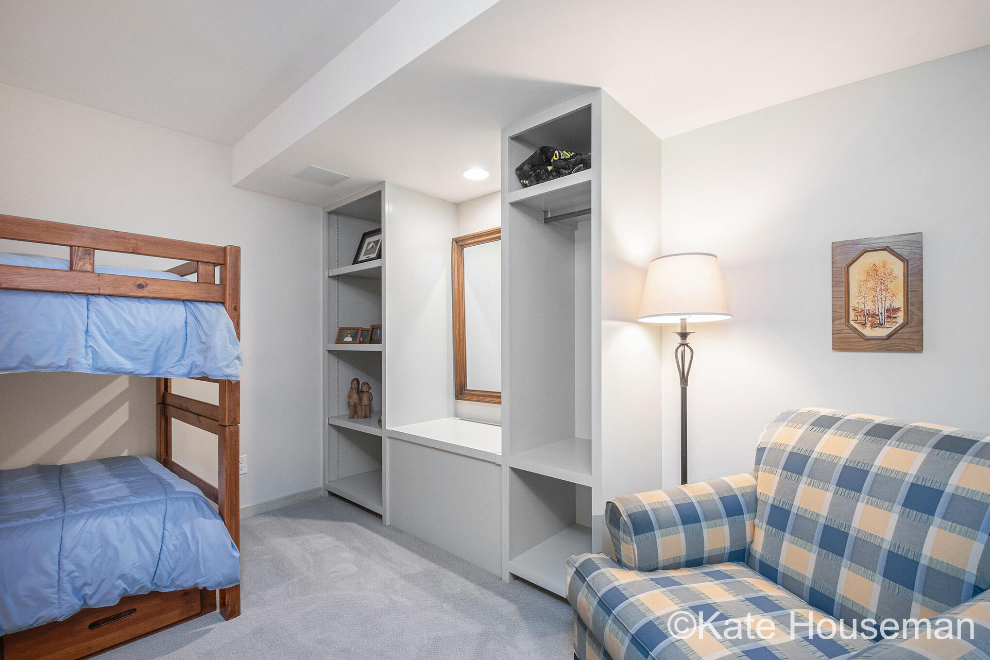 1334 Thornberry Court W