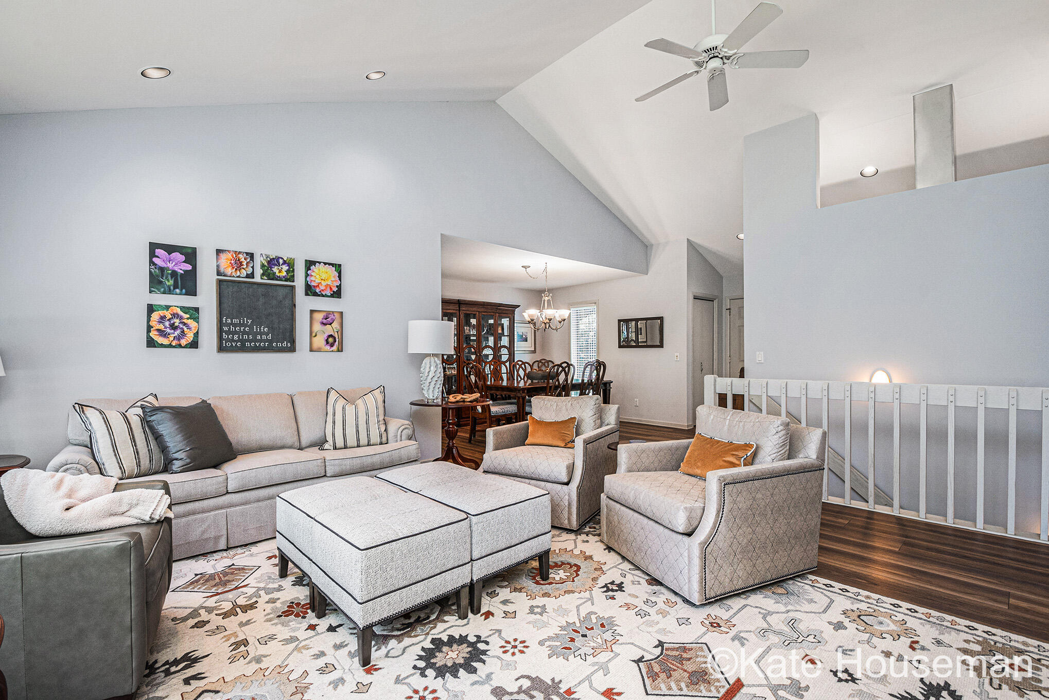 1334 Thornberry Court W