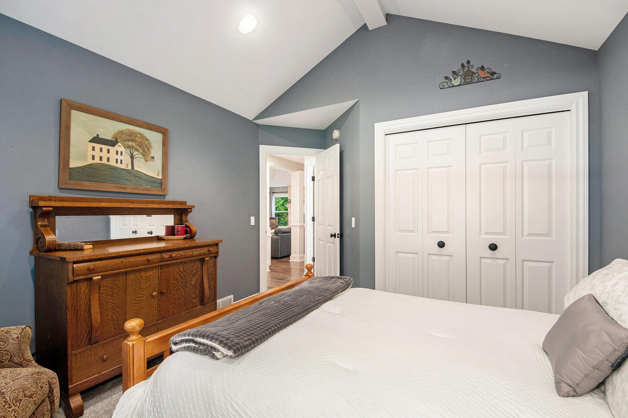 2561 Hunter Green Court SE