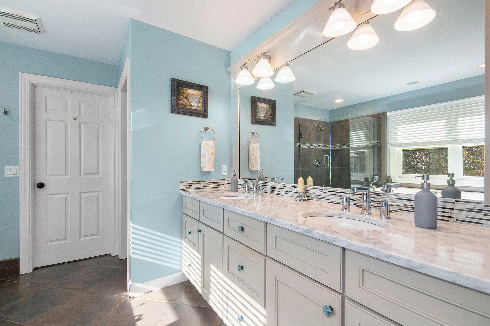 2561 Hunter Green Court SE