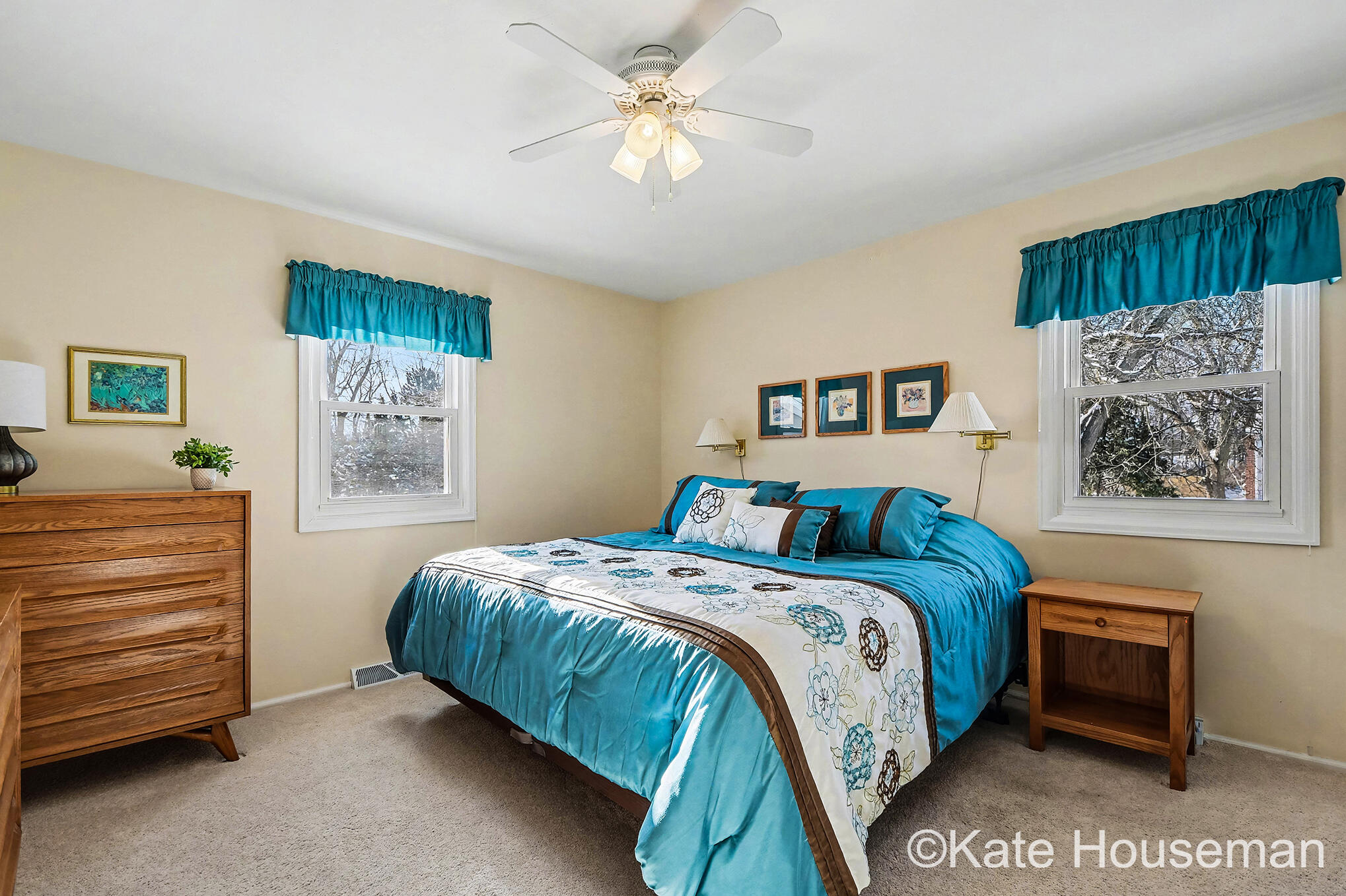 1921 Camille Drive SE