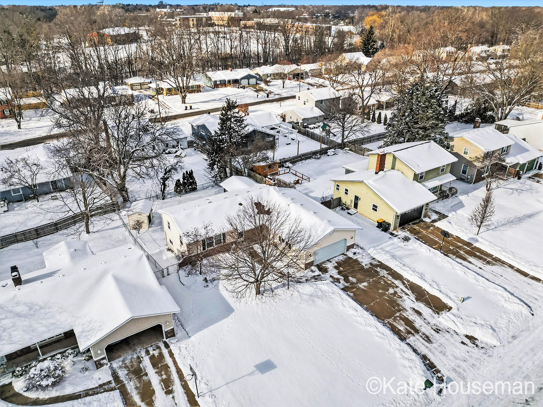 1921 Camille Drive SE