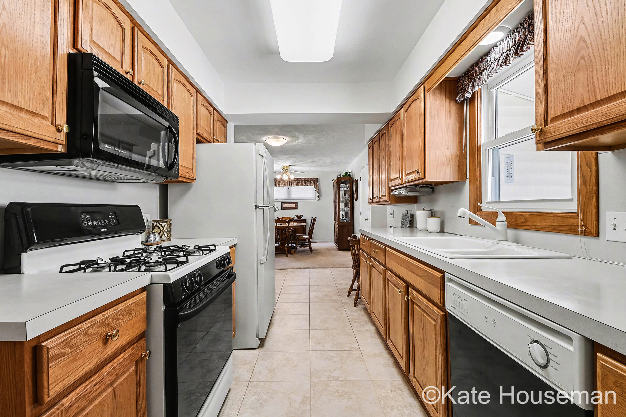 1921 Camille Drive SE