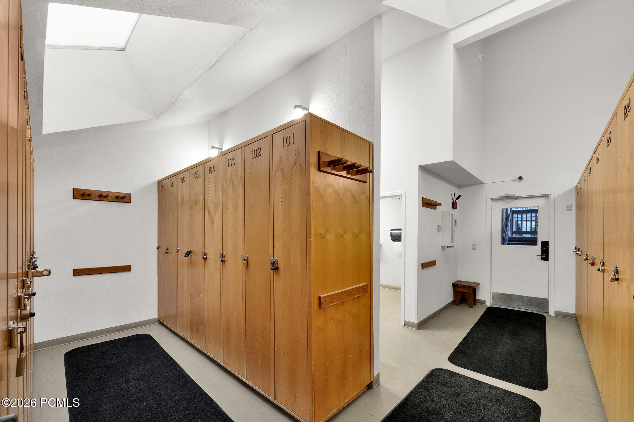 405 Silver King Drive 121