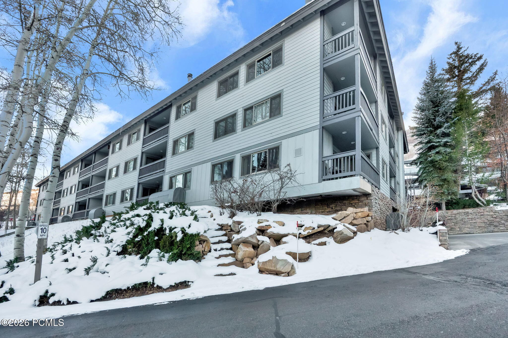 405 Silver King Drive 121