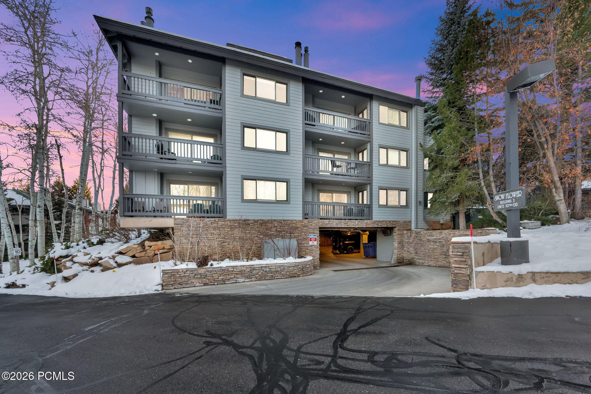 405 Silver King Drive 121