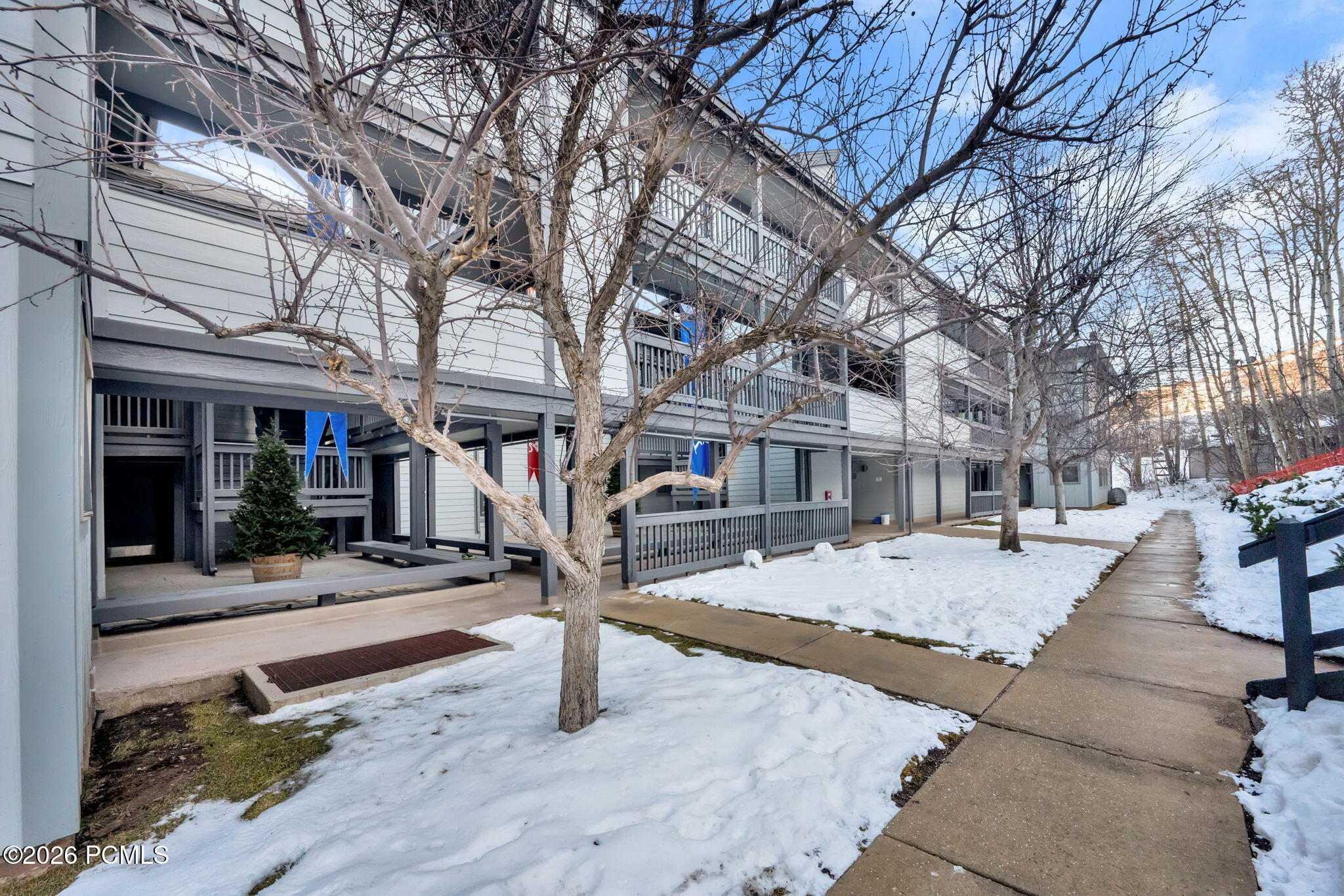 405 Silver King Drive 121