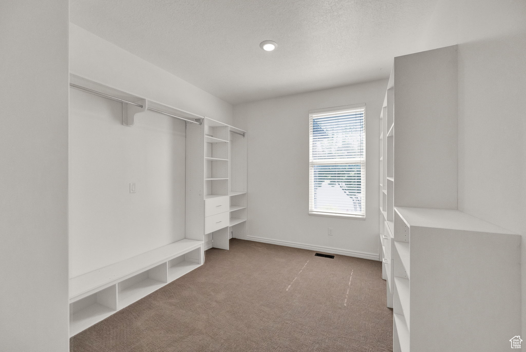 1539 E TUMBLEWEED WAY