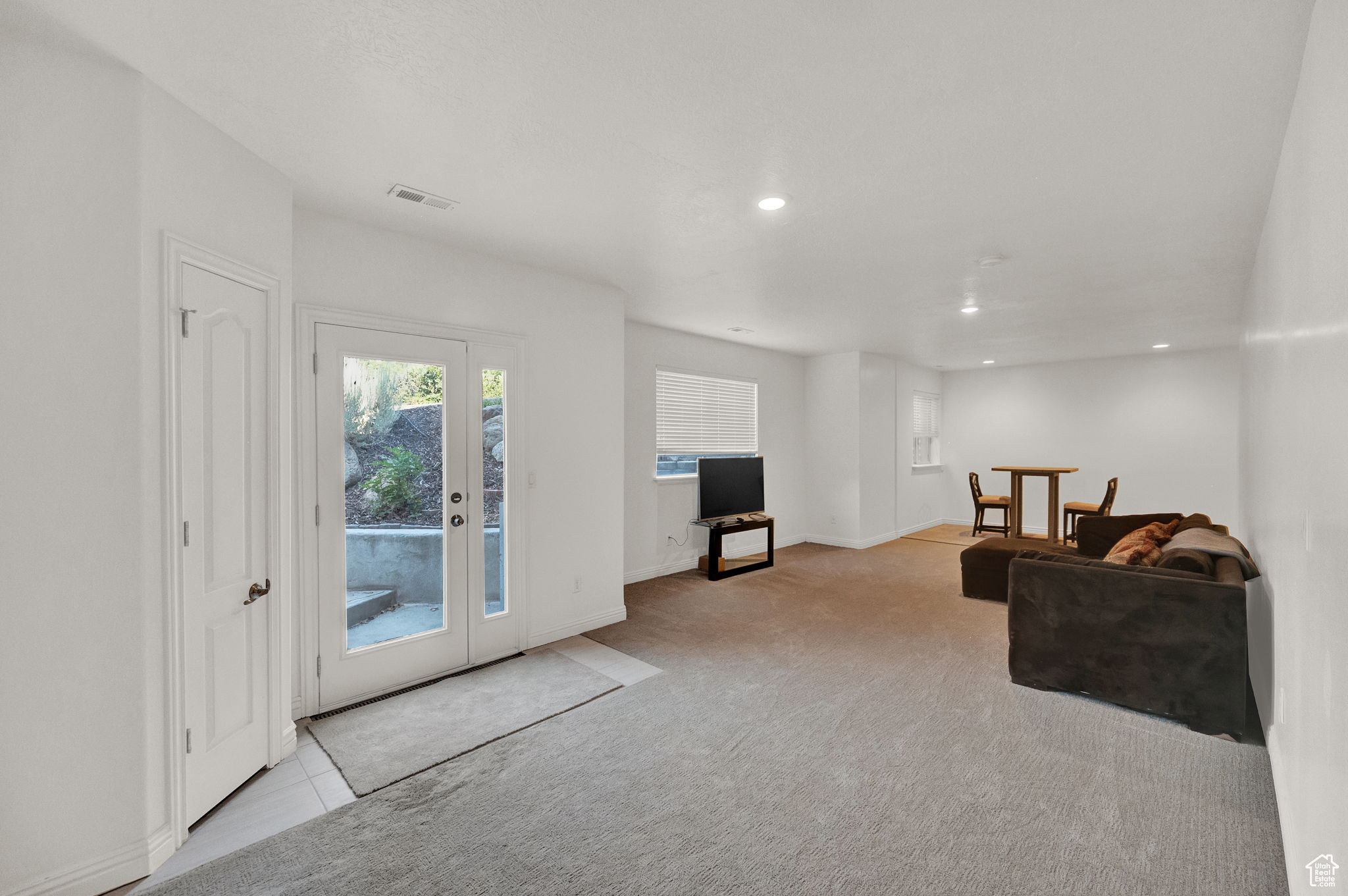 1539 E TUMBLEWEED WAY